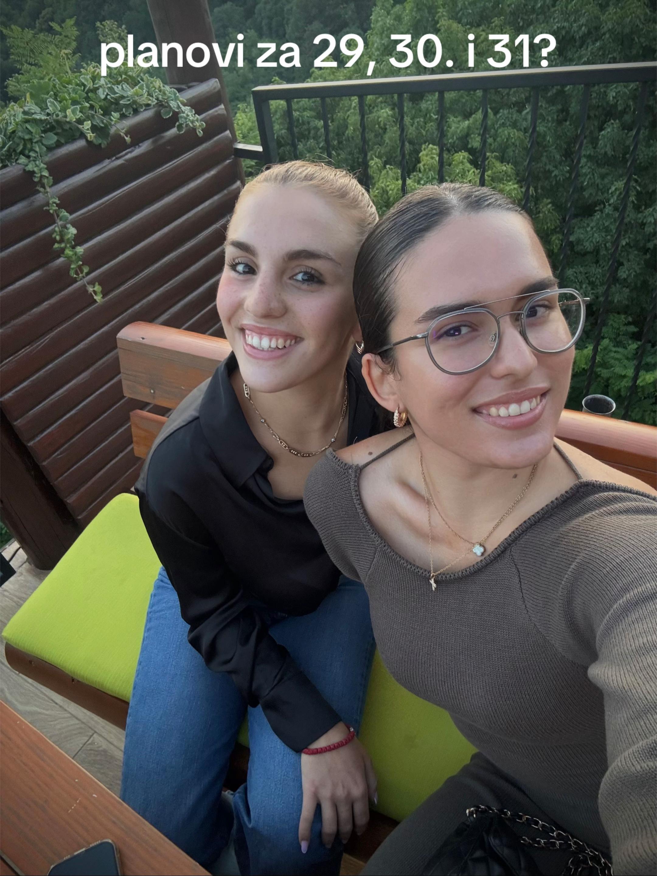 @plavokosazumreta