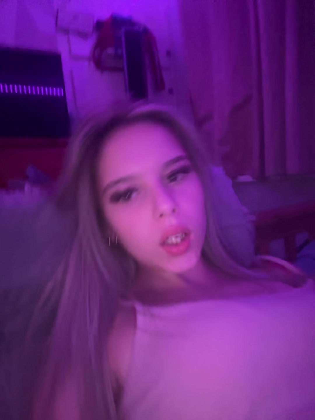 @𝐄𝐦𝐢𝐥𝐲 🤍
