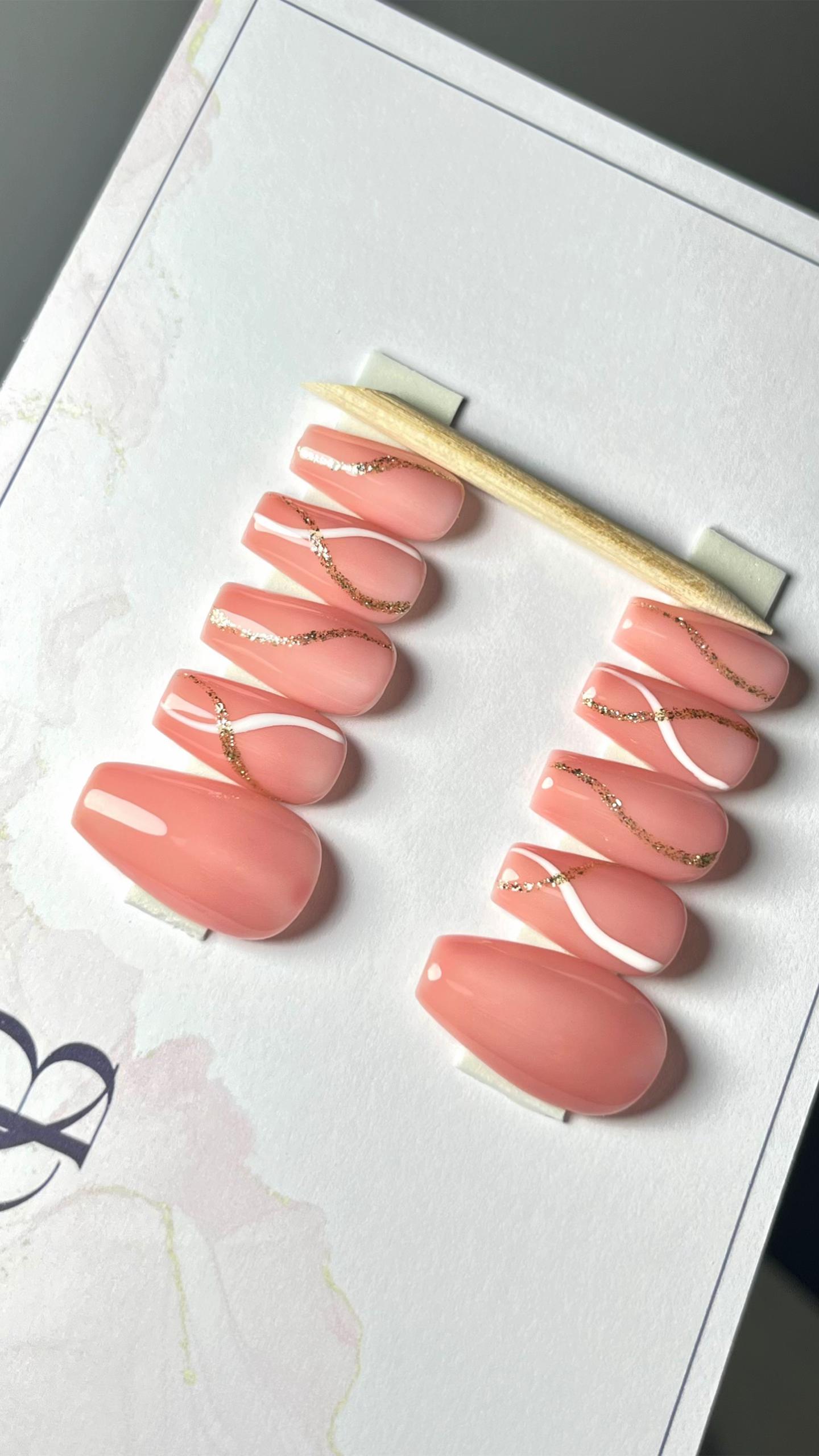 @nails_by_Nana