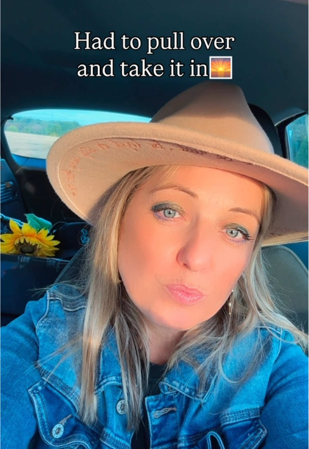 @𝕊𝕒𝕣𝕒𝕙 𝕃𝕠𝕦𝕚𝕤𝕖 🌻
