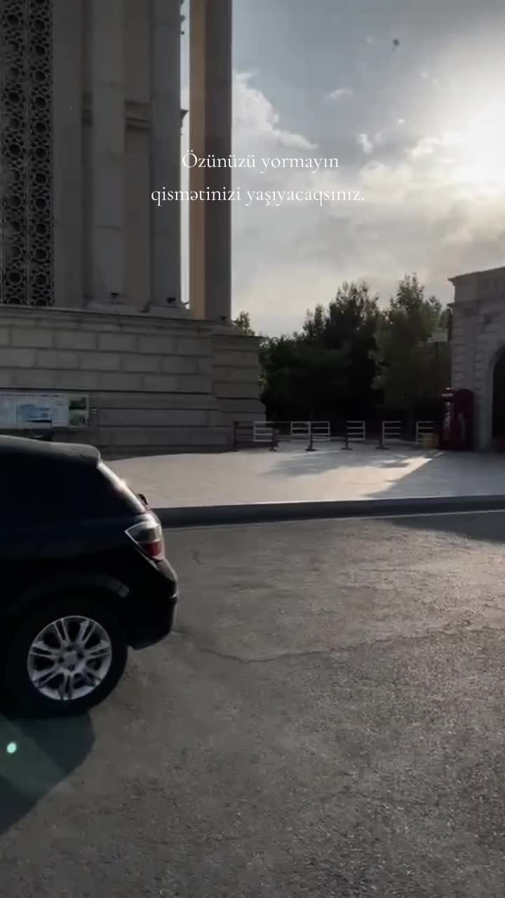 @𝓡. 𝓗𝓾̈𝓼𝓮𝔂𝓷𝓸𝓿