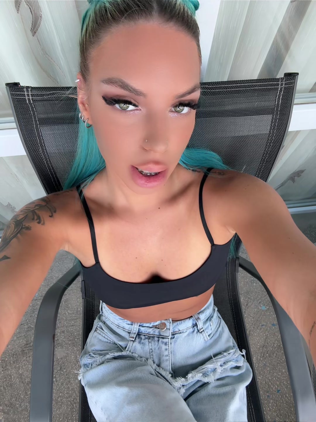 @Alllee