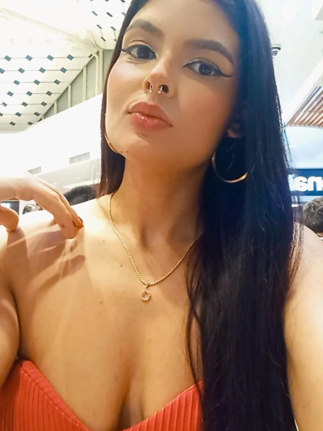 @katielevaz103