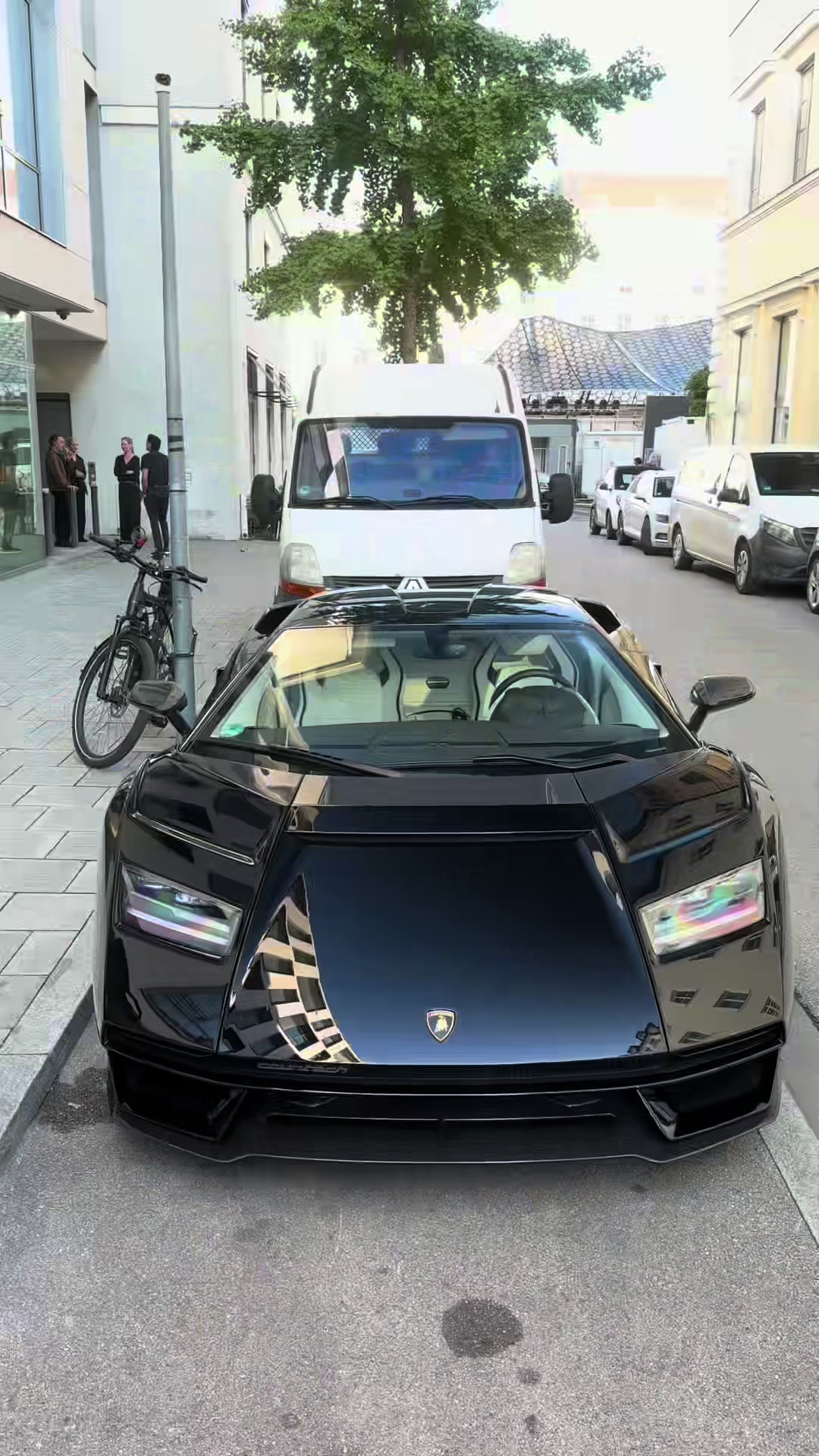 @carshots.enzo