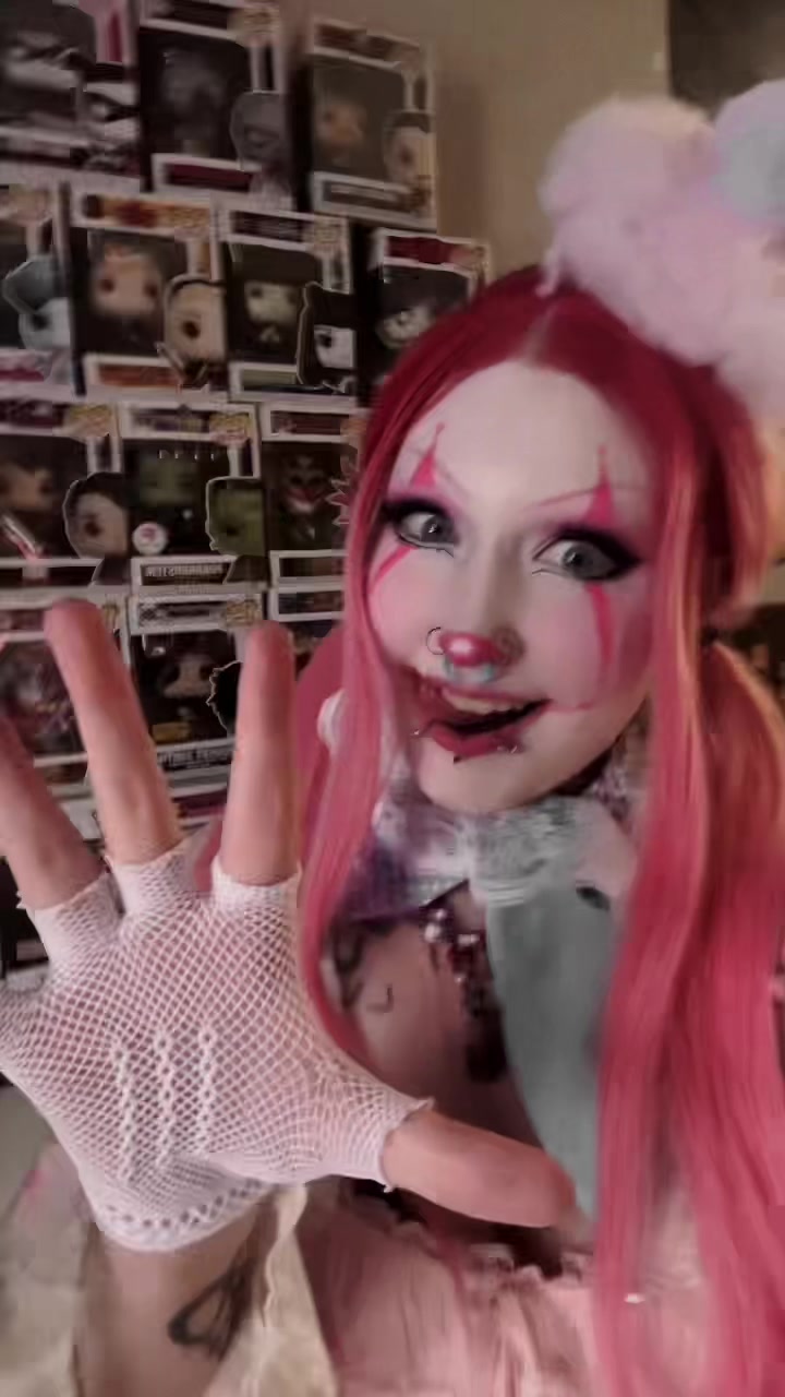 @evie🕸️⚰️