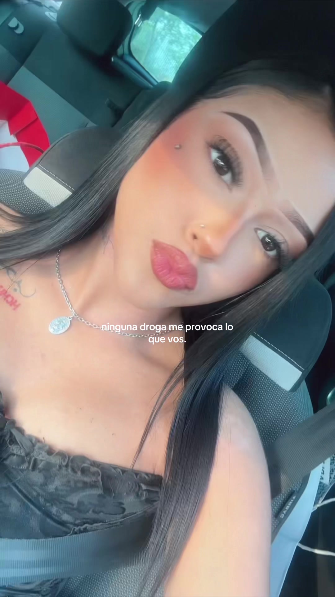 @𖣂