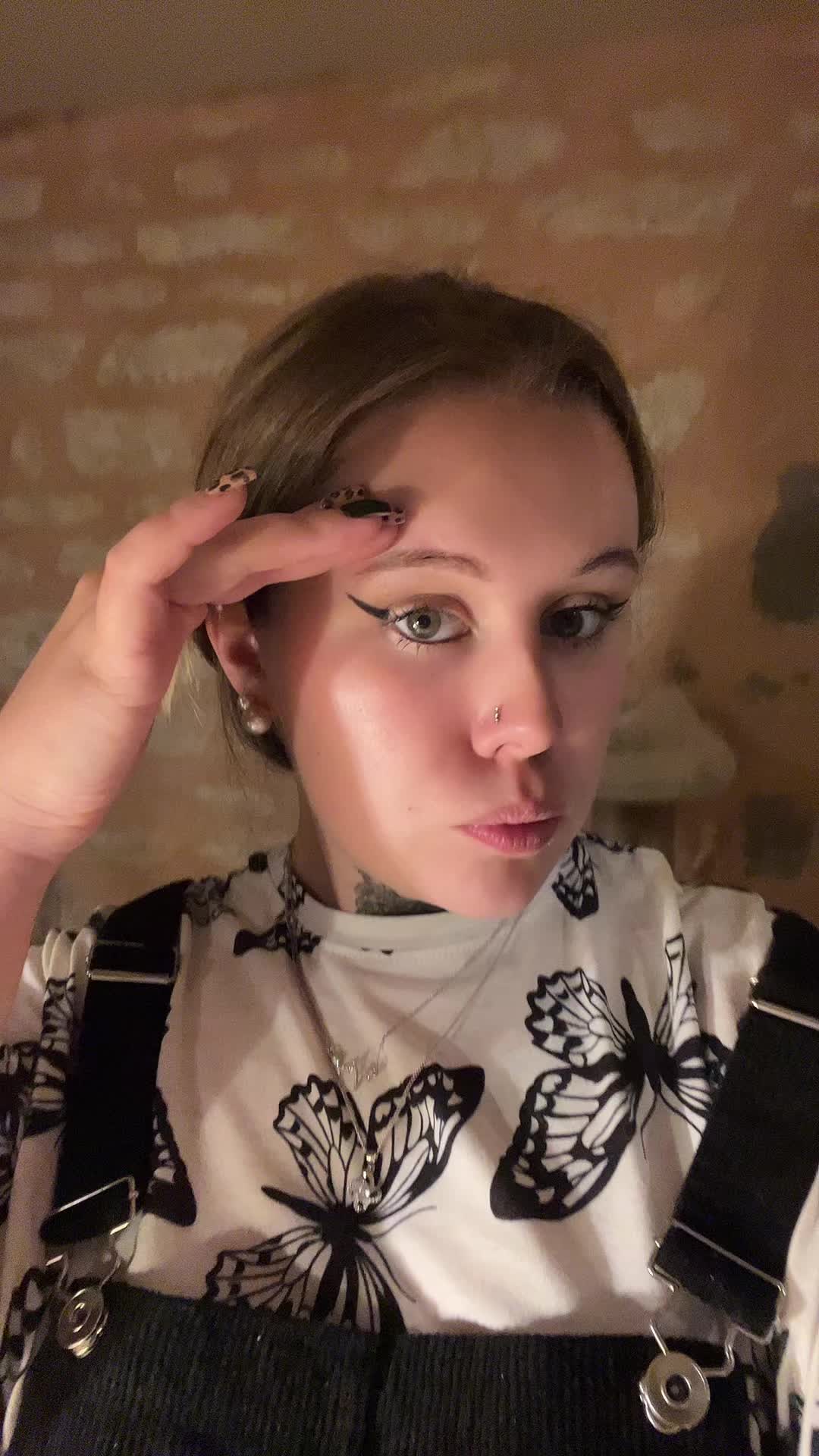 @Clo_xf