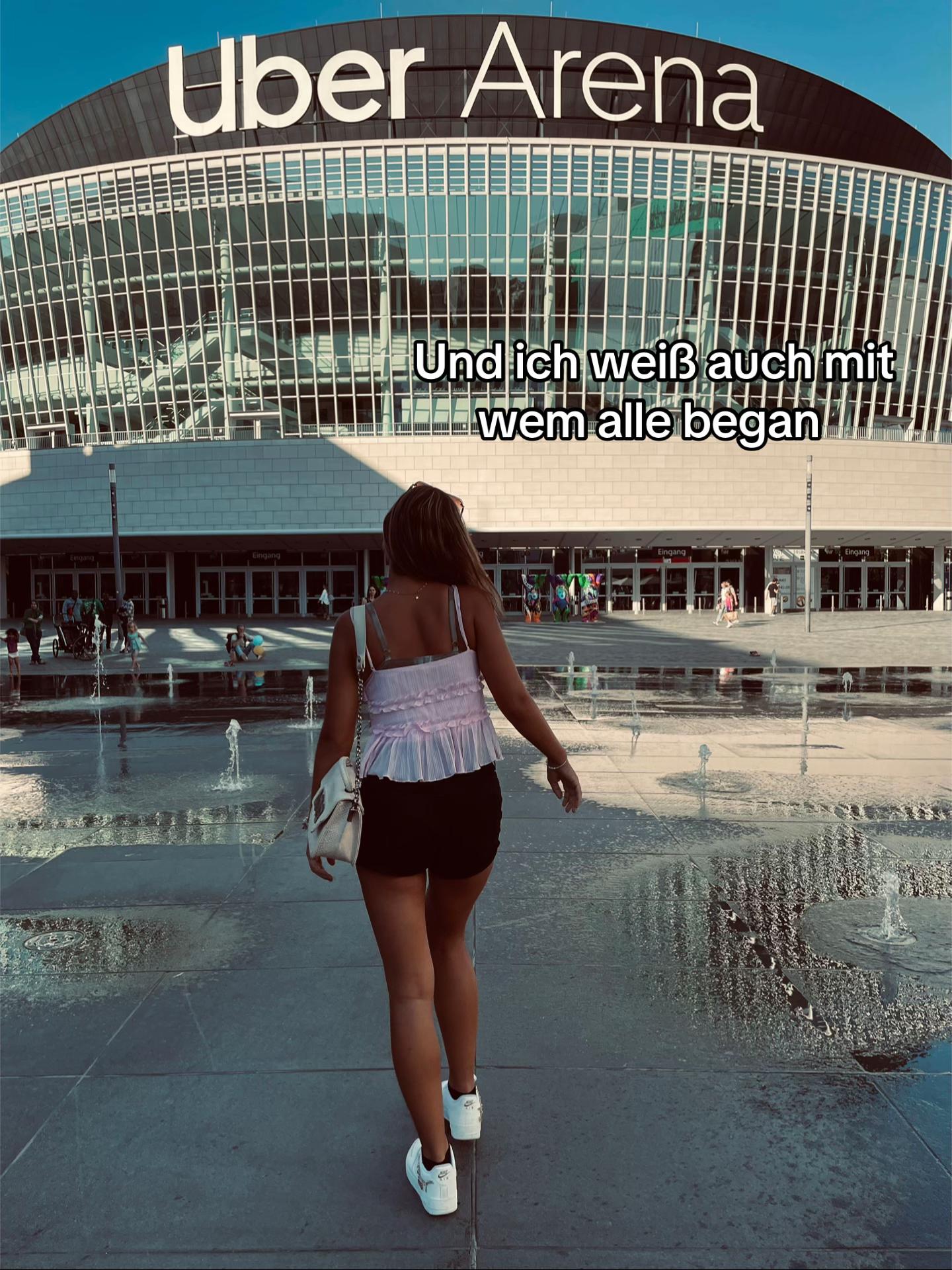@𝓒𝓮𝓵𝓲𝓷𝓪🐦&zwj;🔥