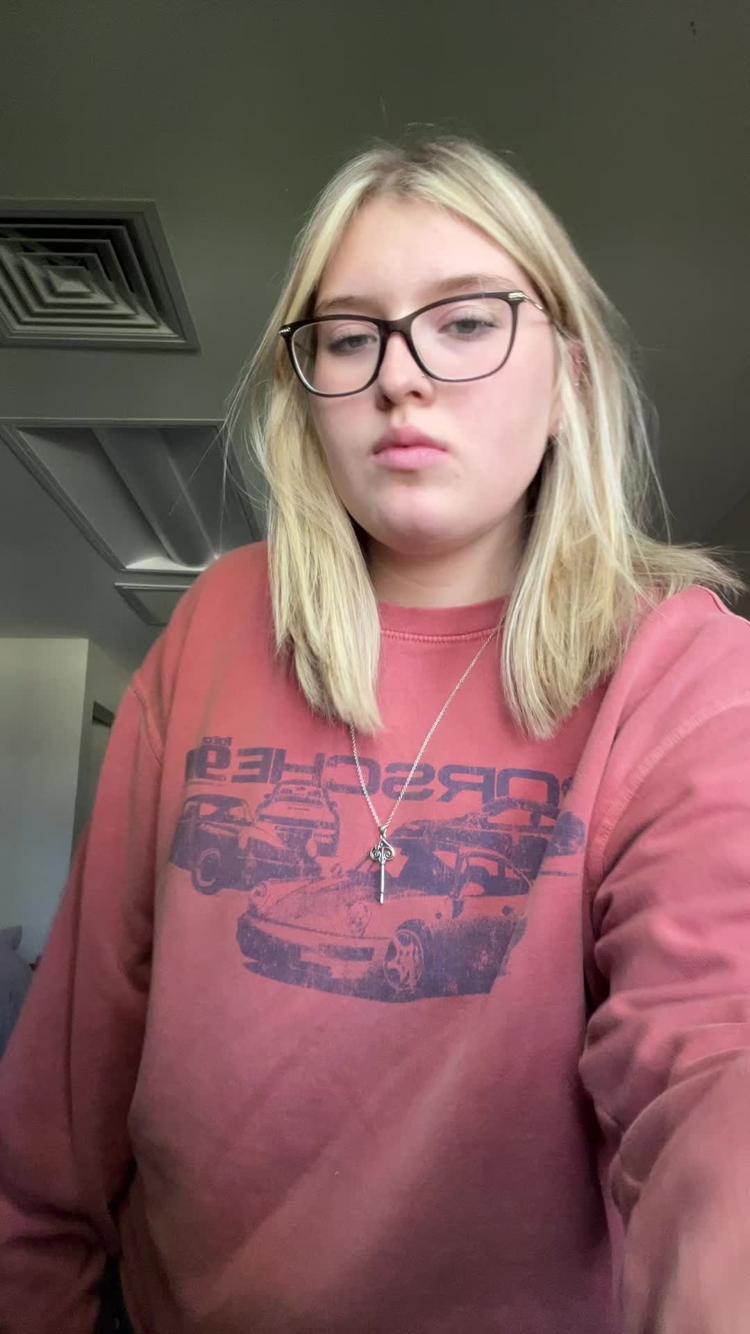 @melainy