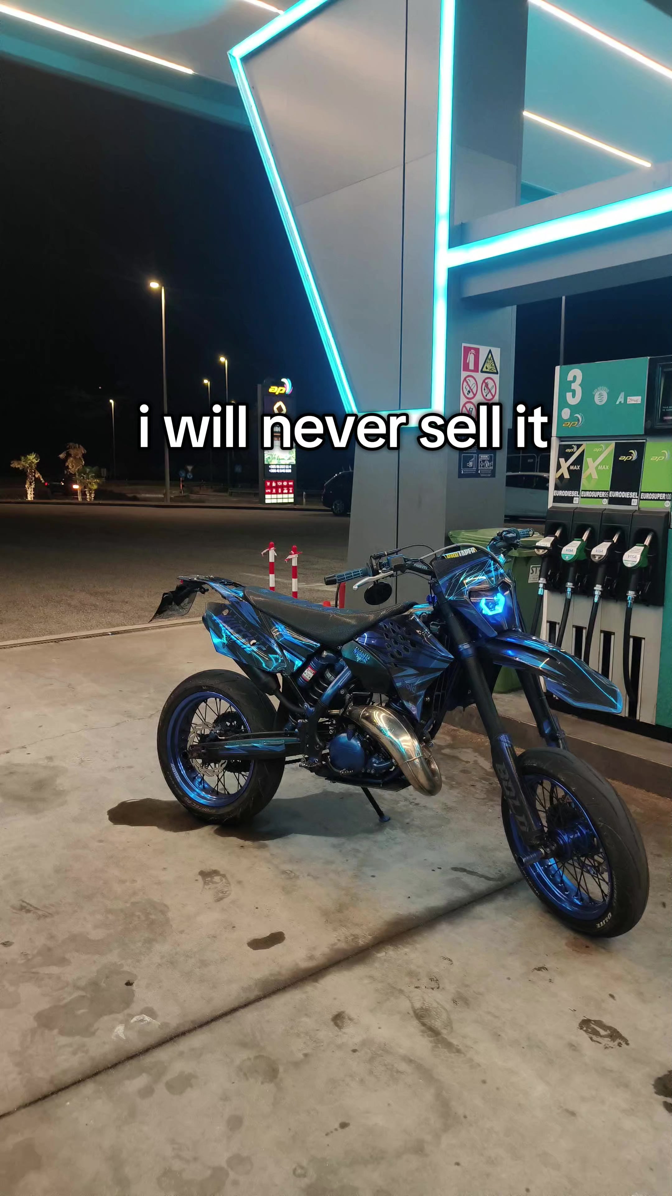 @Simon🚀