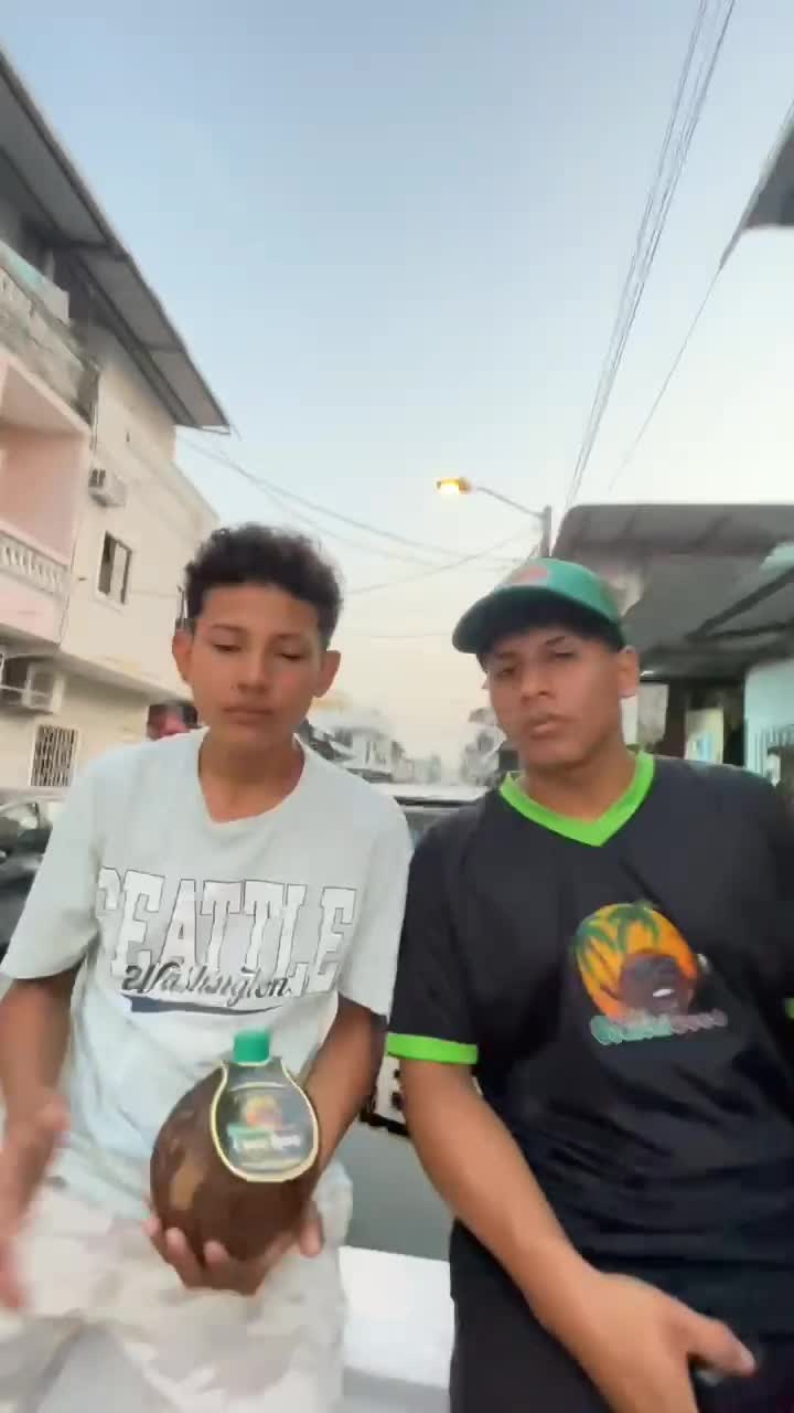@Los de la Esquina  city🍀