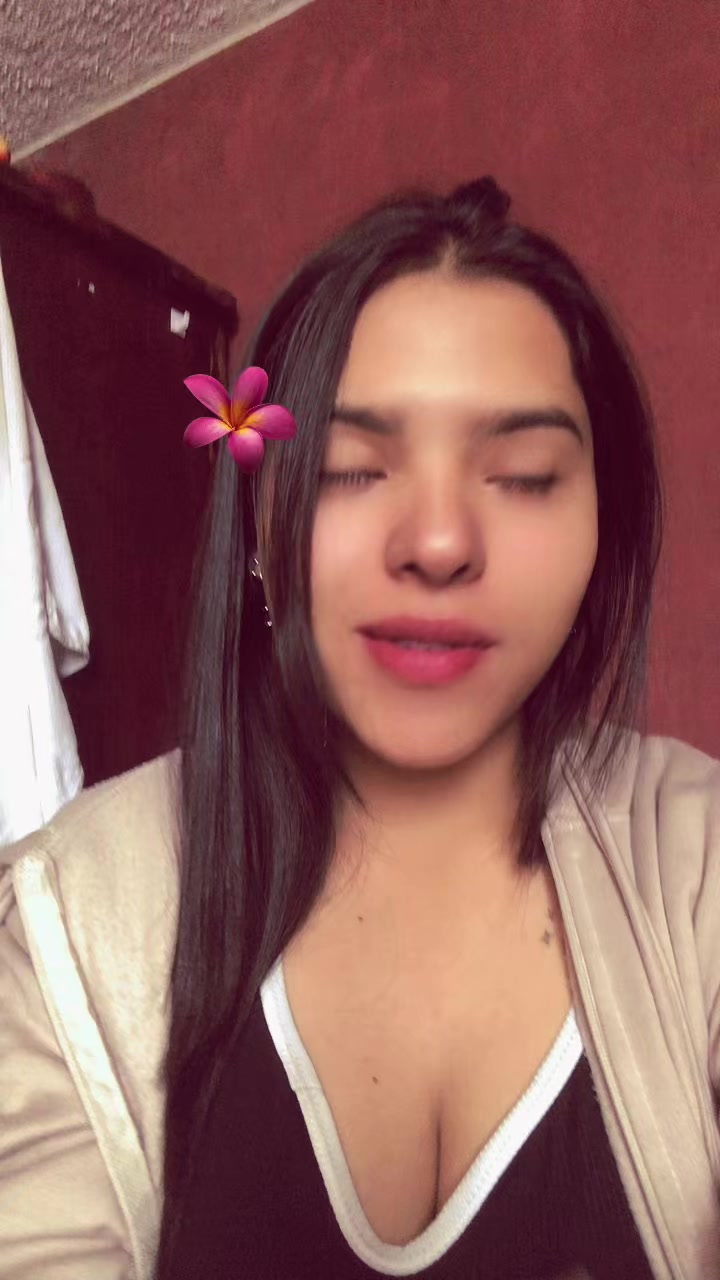 @Sol 🦋