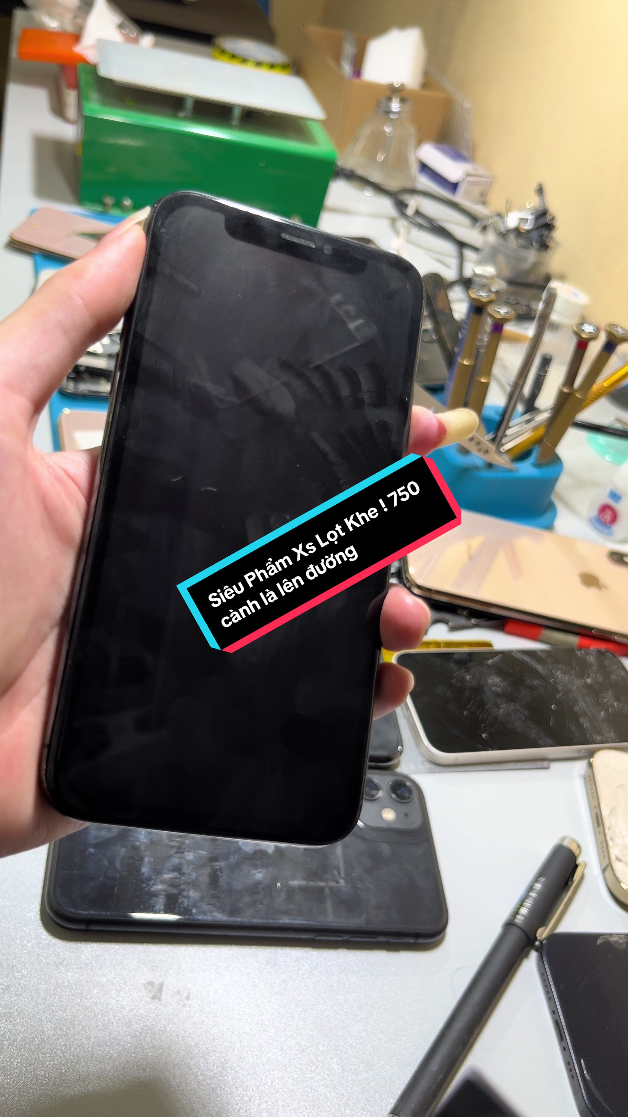 @Iphone Dựng N&aacute;t To&eacute;t To&eacute; Loe