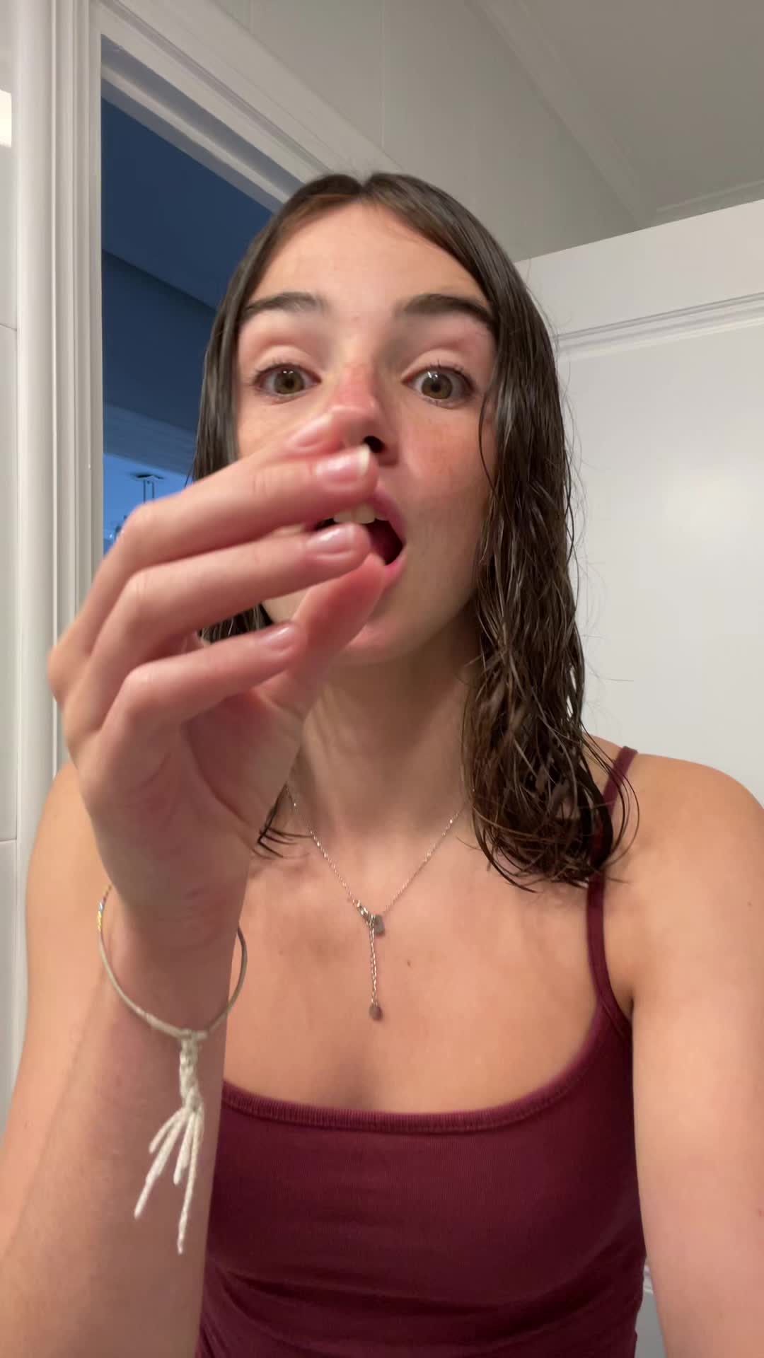 @clausahiss