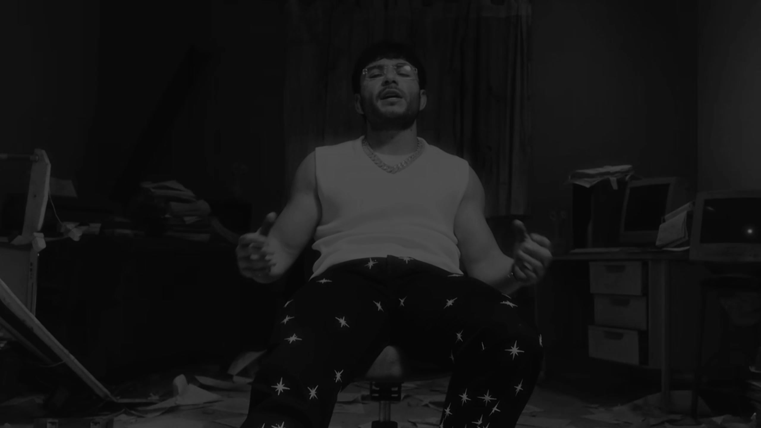 @🍾