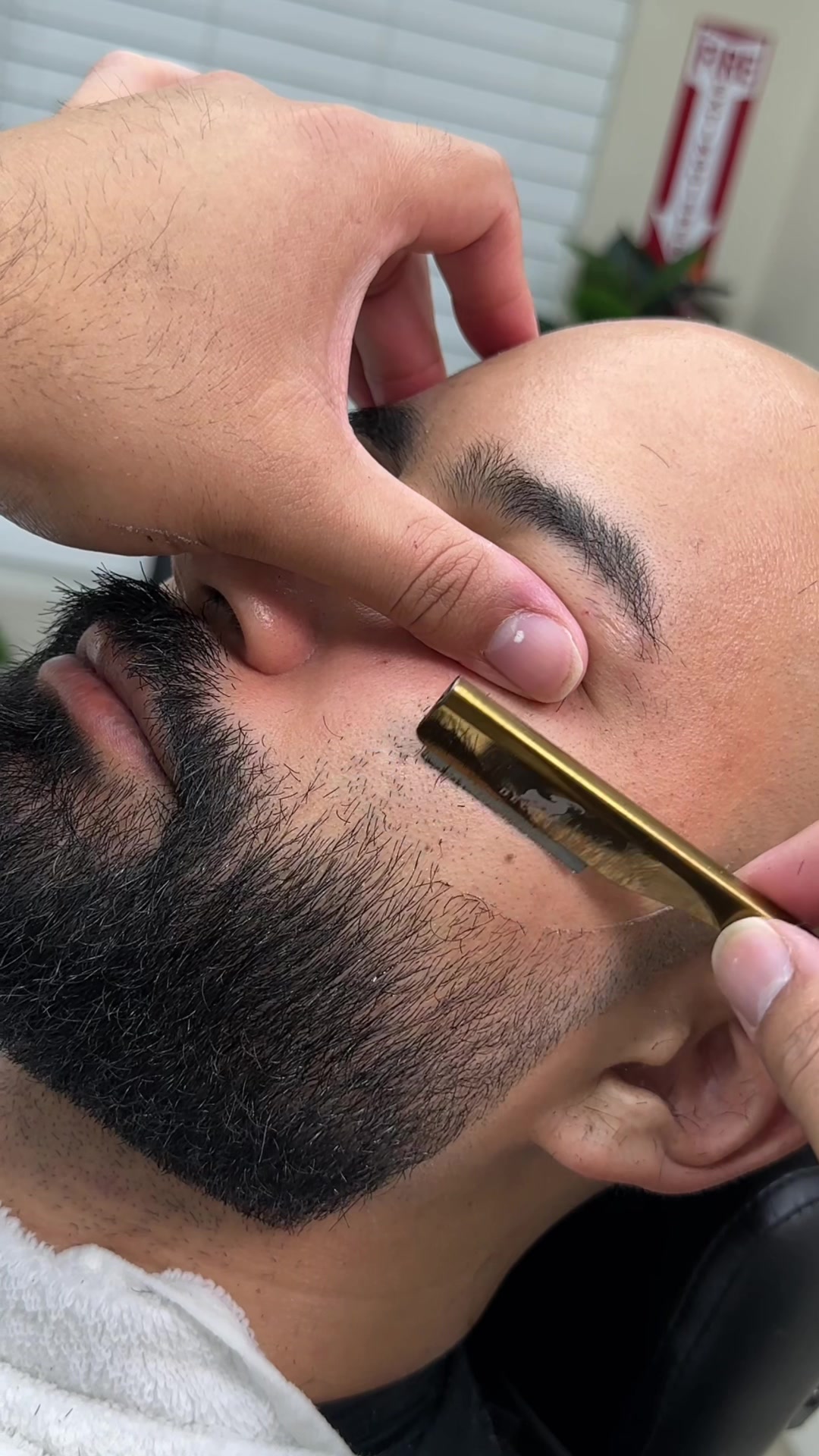 @Paco&bull;Central Valley Barber