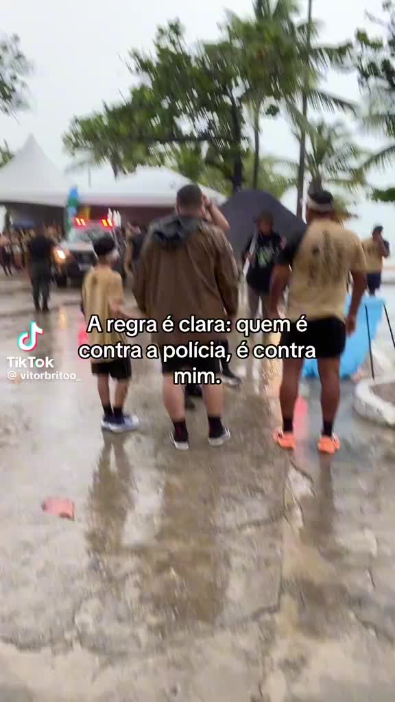 @Adriele Duarte 💭👮🏻♀️
