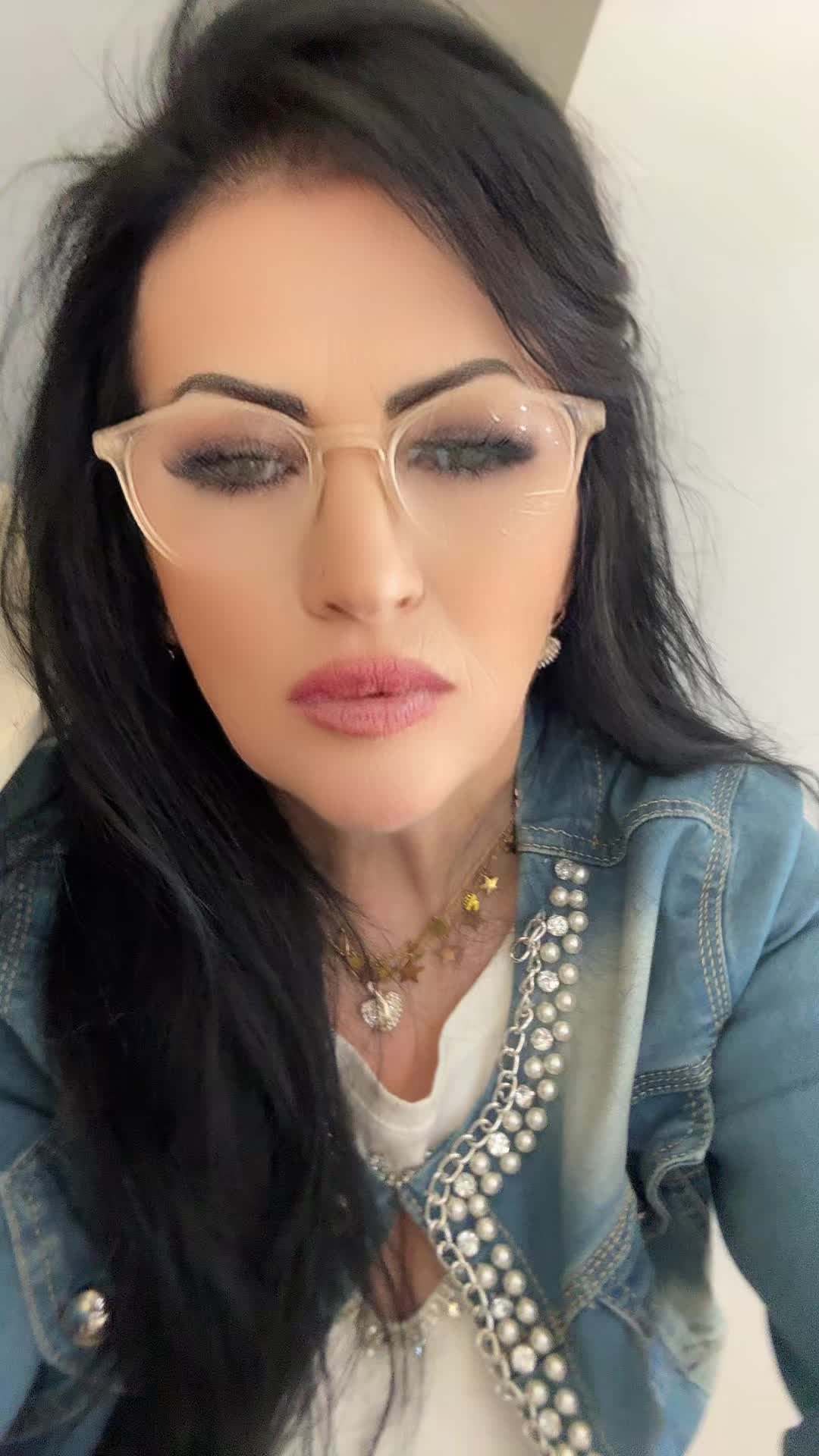 @❤️ezia Santoro❤️