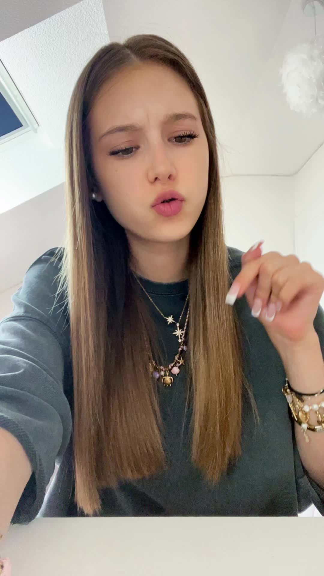 @𝙰&rsquo; 🍒