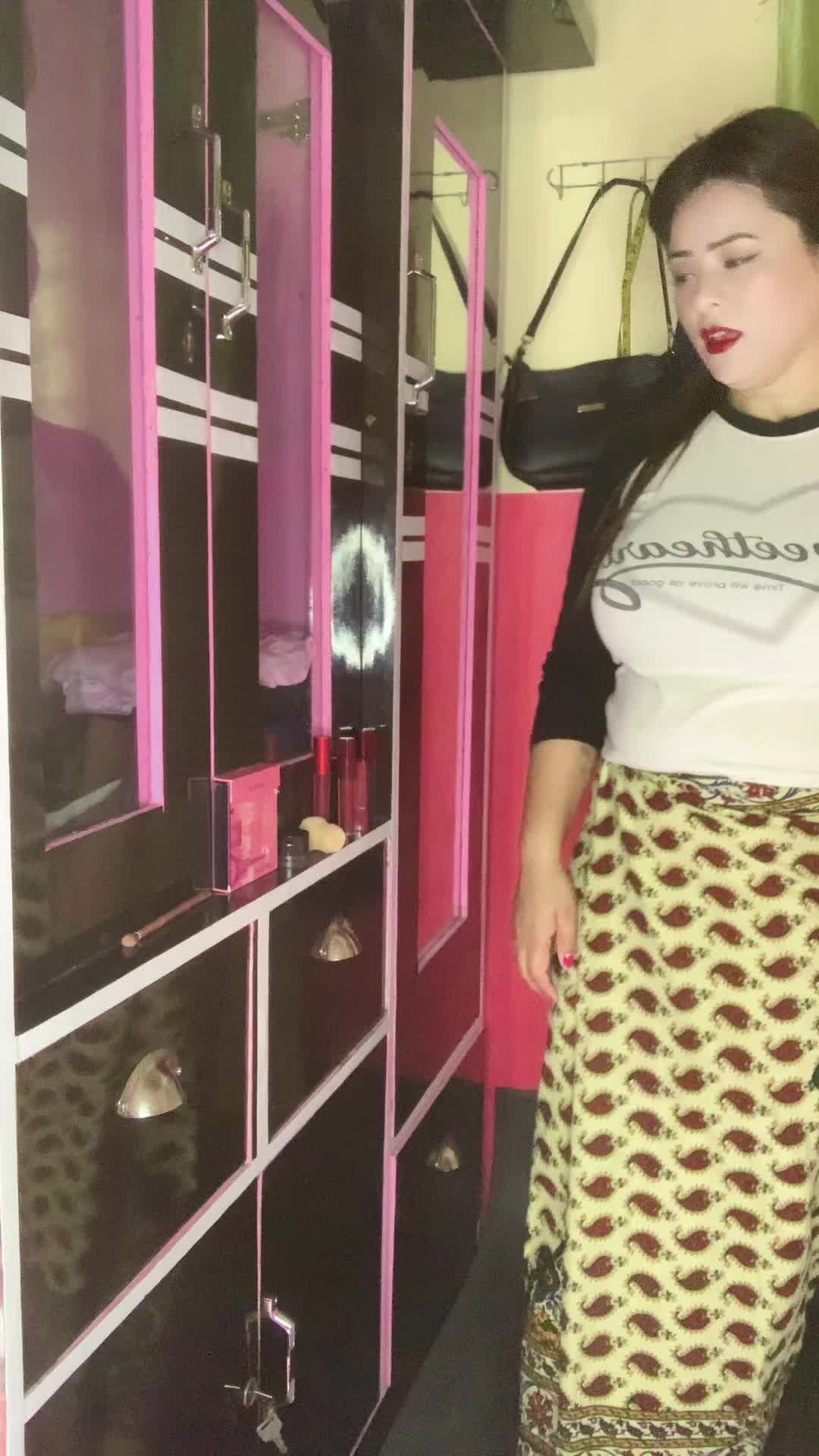 @karishmabishowkar0