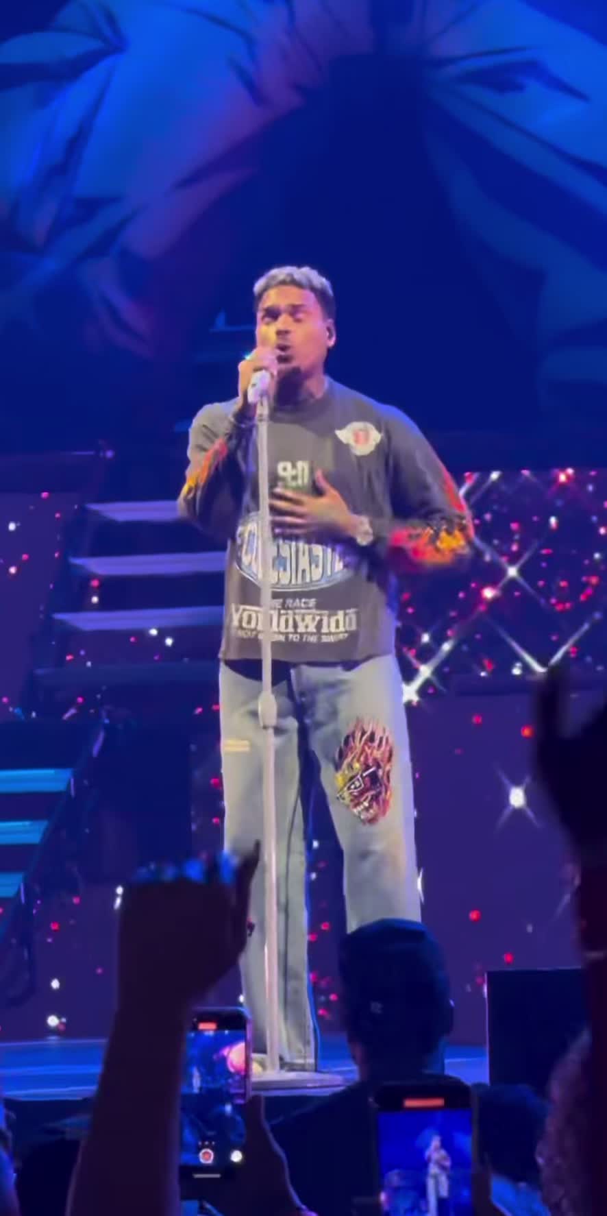 @Chris Brown fan page