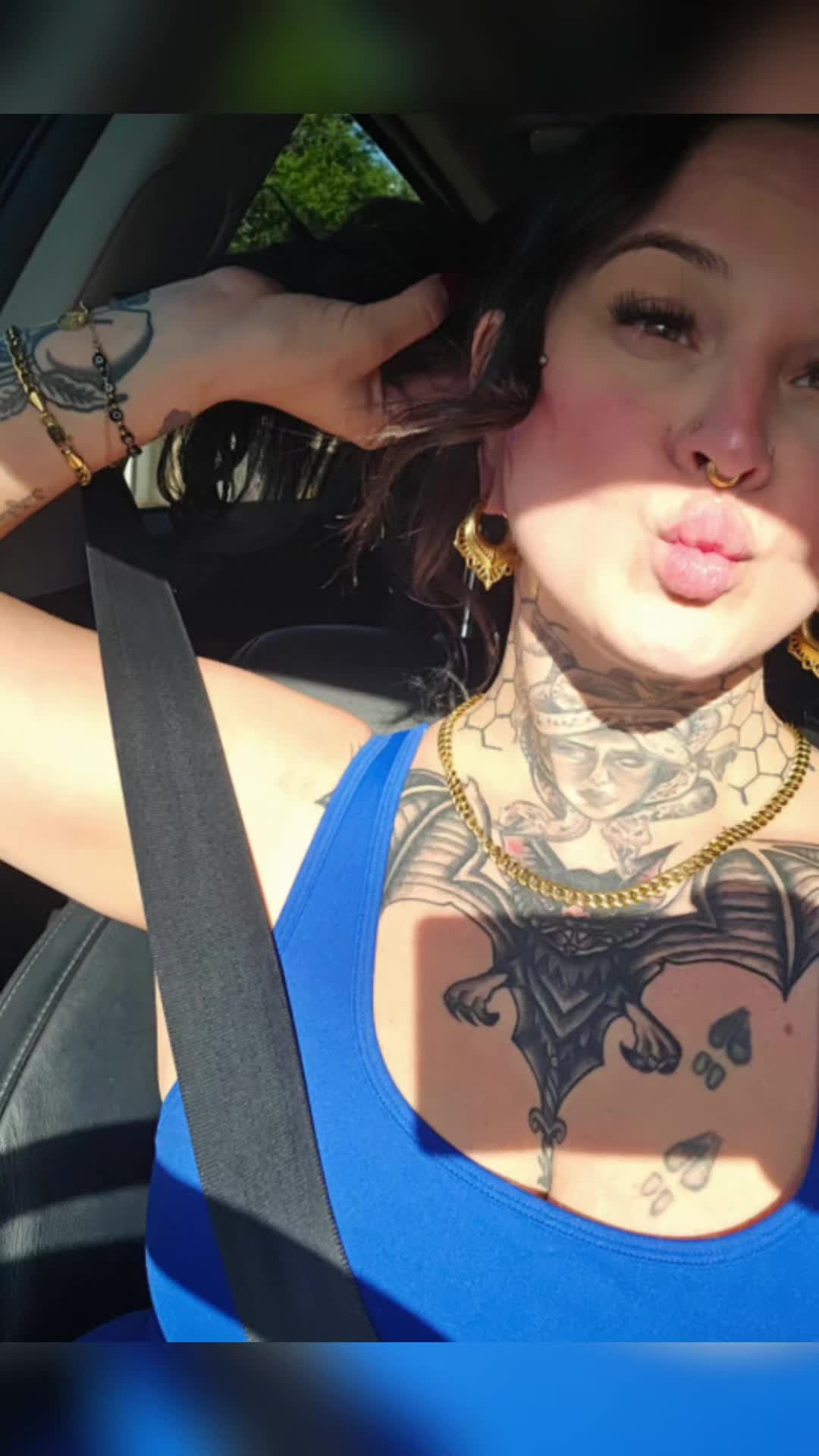 @Amber_pokesholes