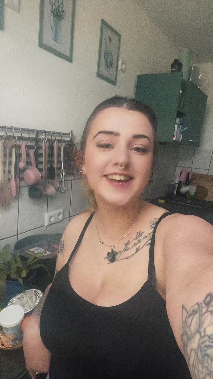 @sisi