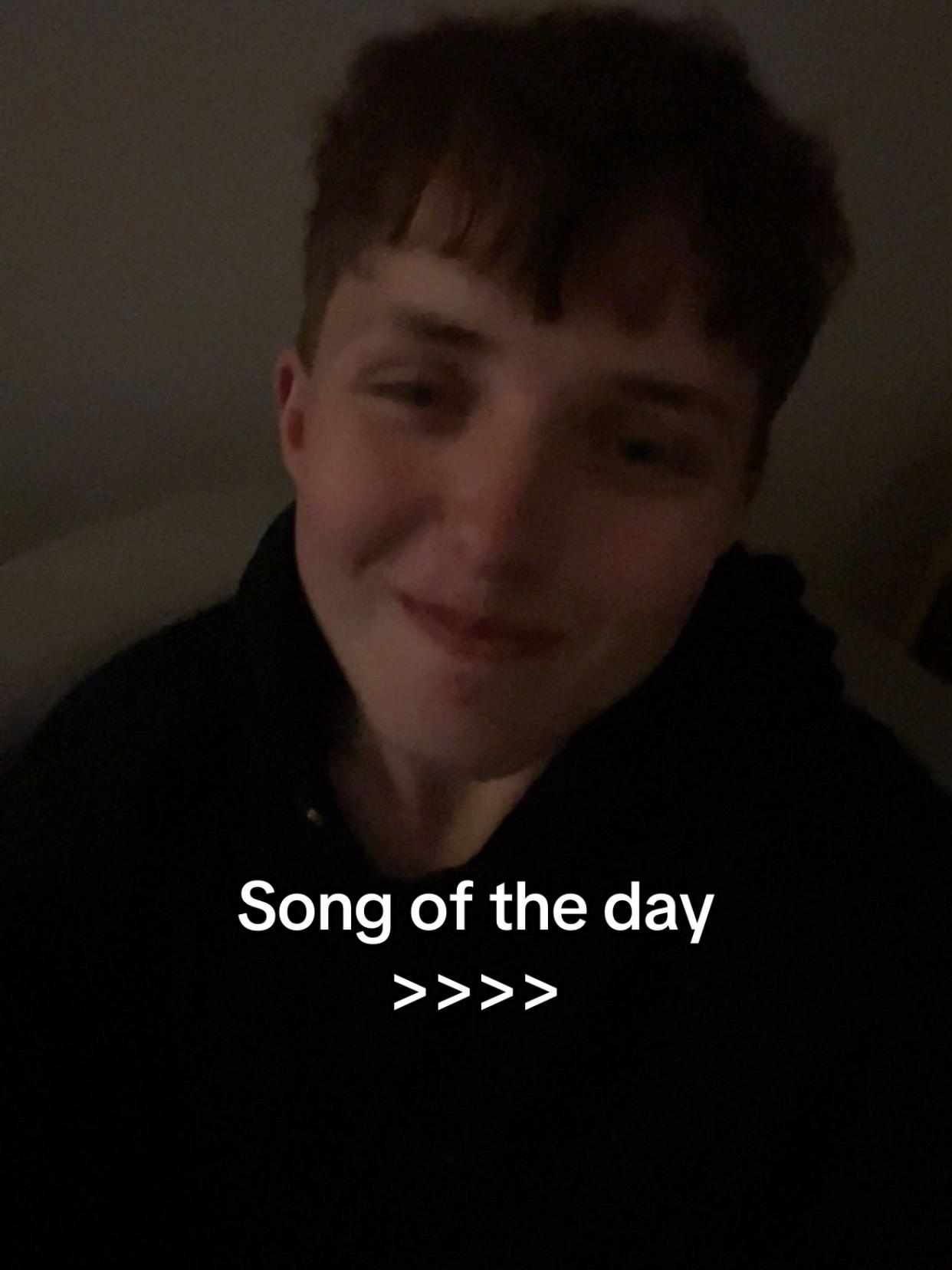 @✰