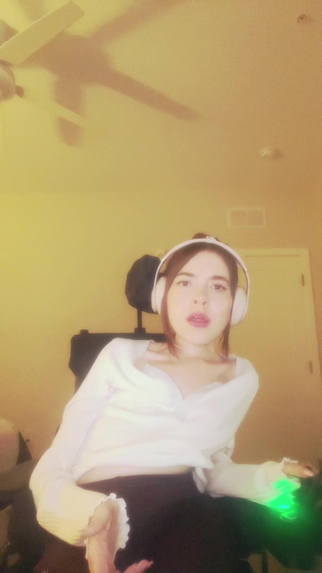 @noelleghazel