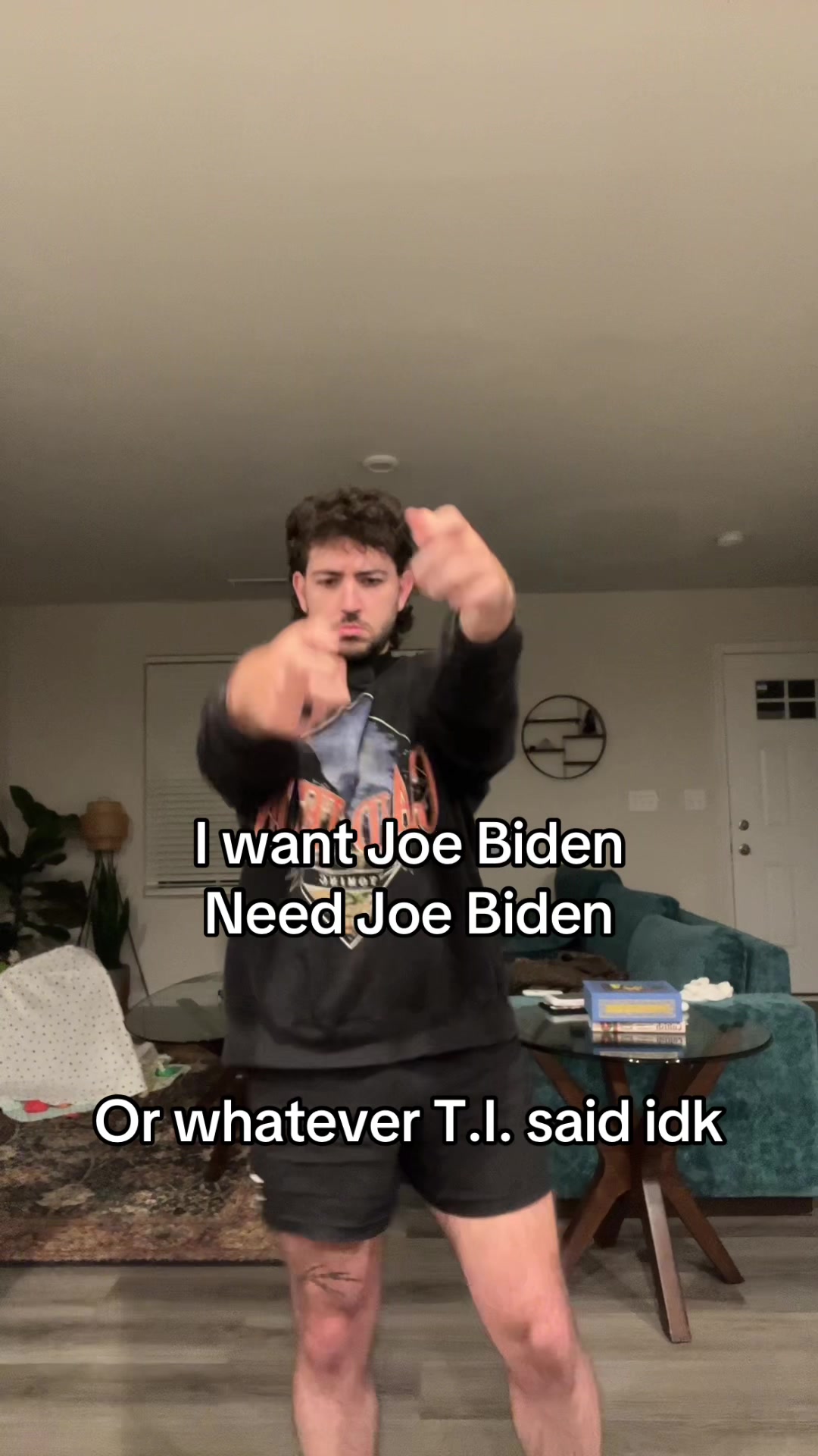 @LJ