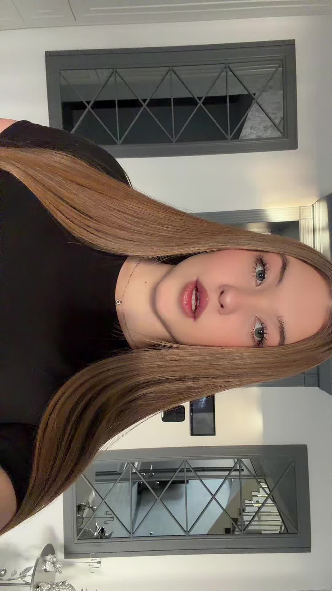 @𝓹𝓸𝓵𝓲𝓷𝓪𝓪𝔁𝔁𝓷