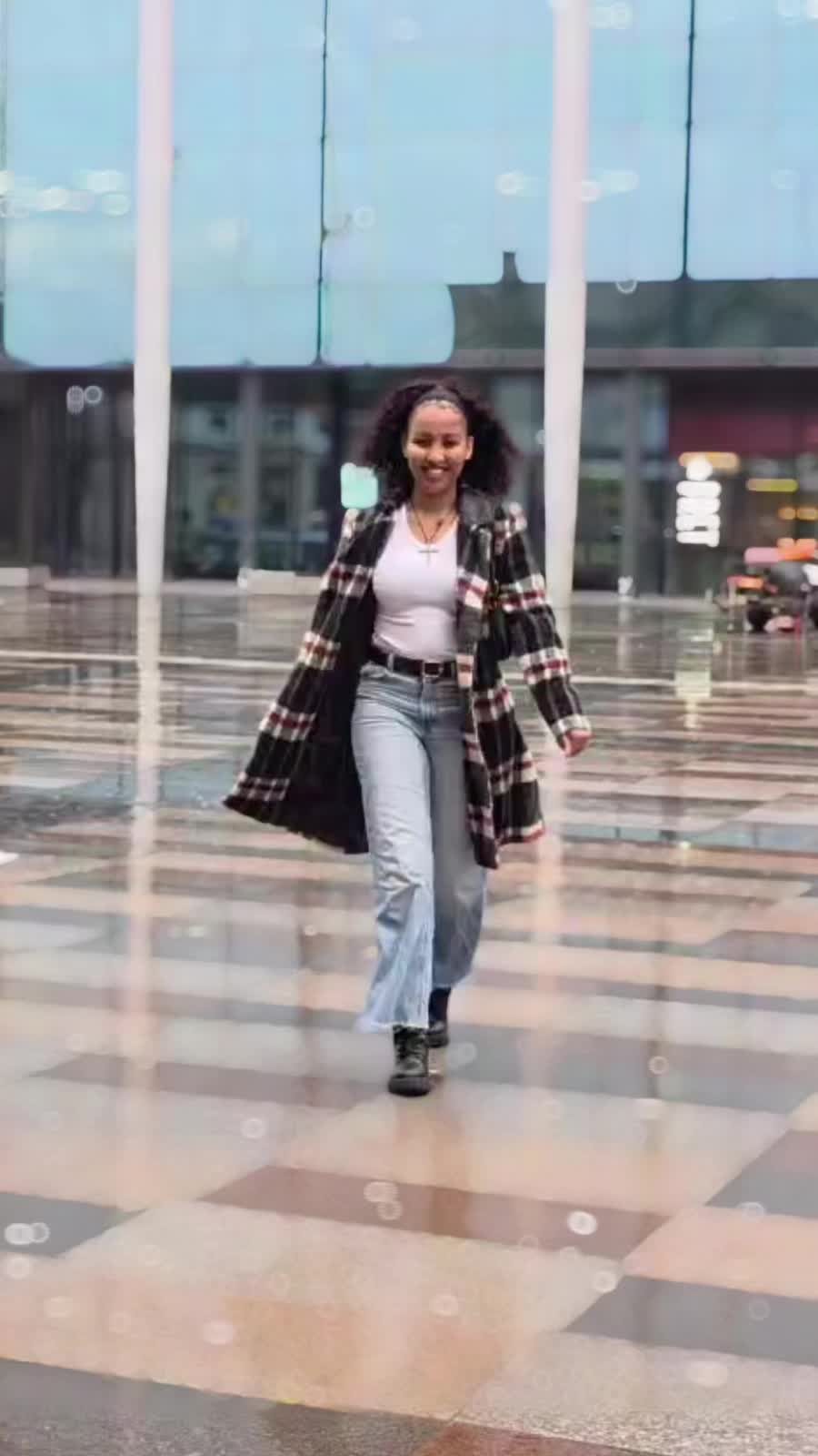@Mayashukren