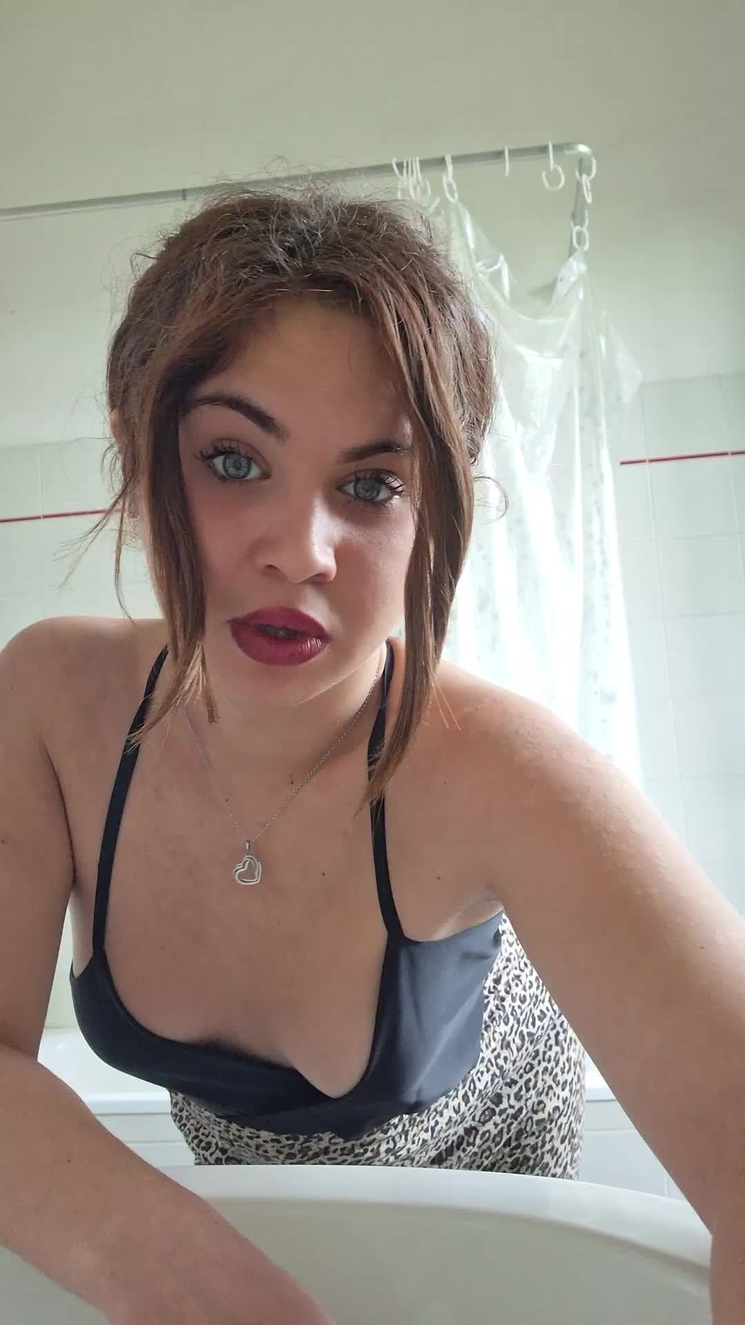 @Asia Gallo