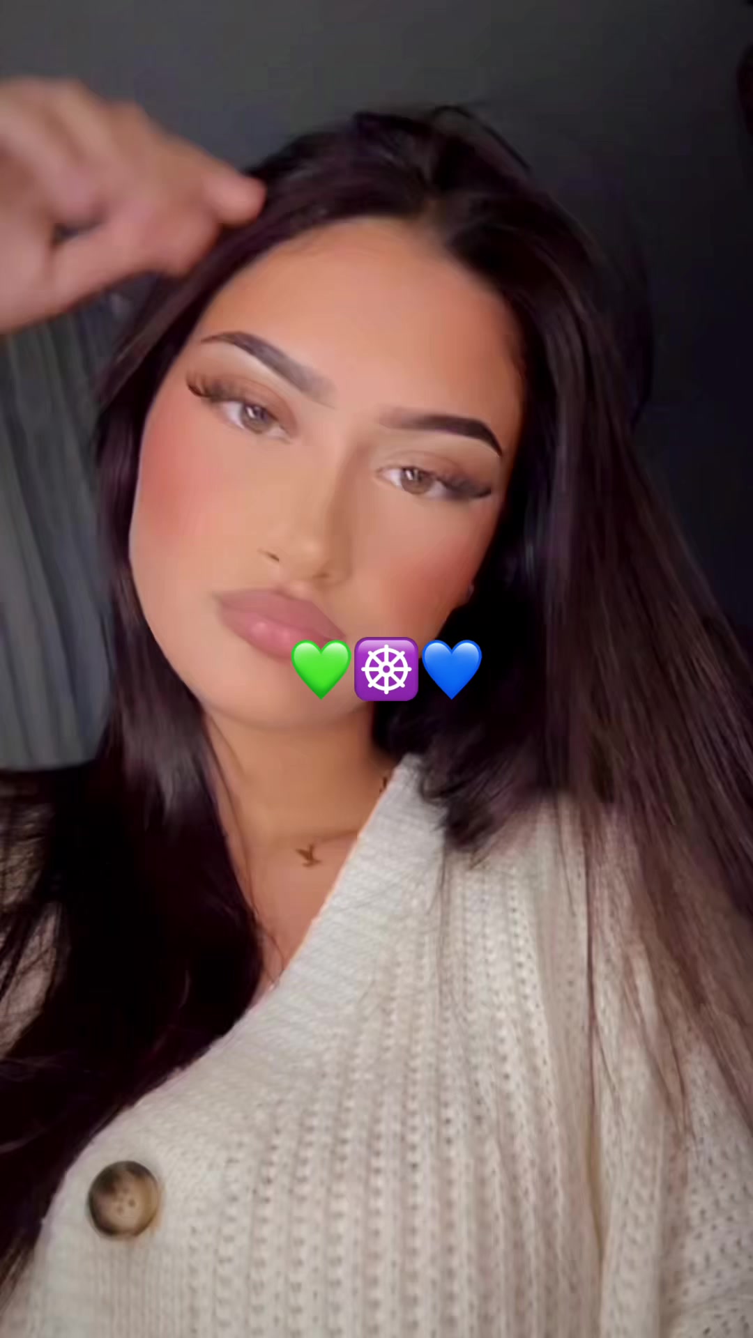 @𝐸🌺