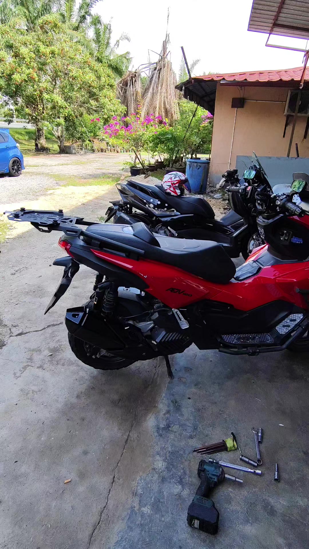 @ahli mesyuarat tingkap