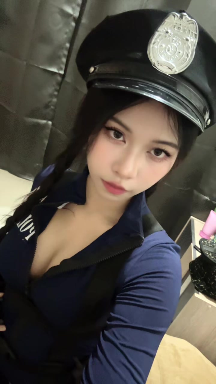 @หญิงน้อยคอยรัก