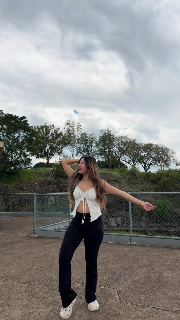 @Rups 🦋