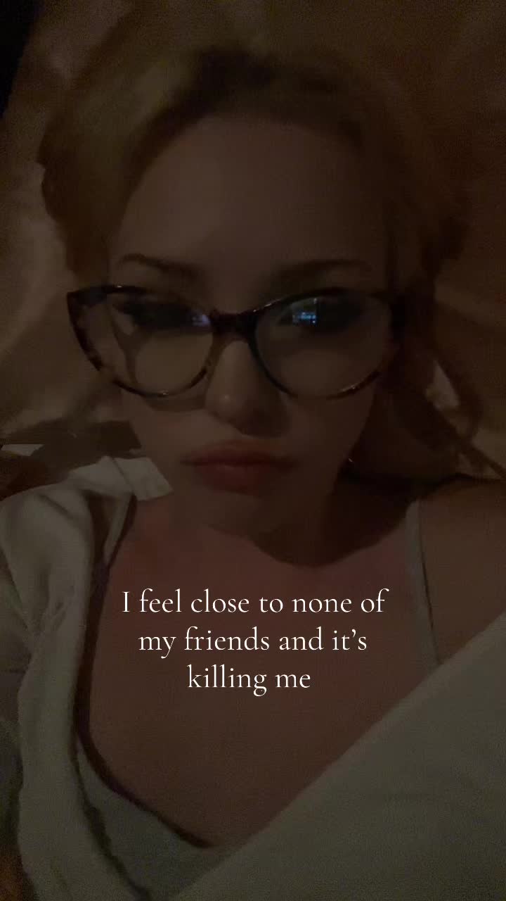 @moon