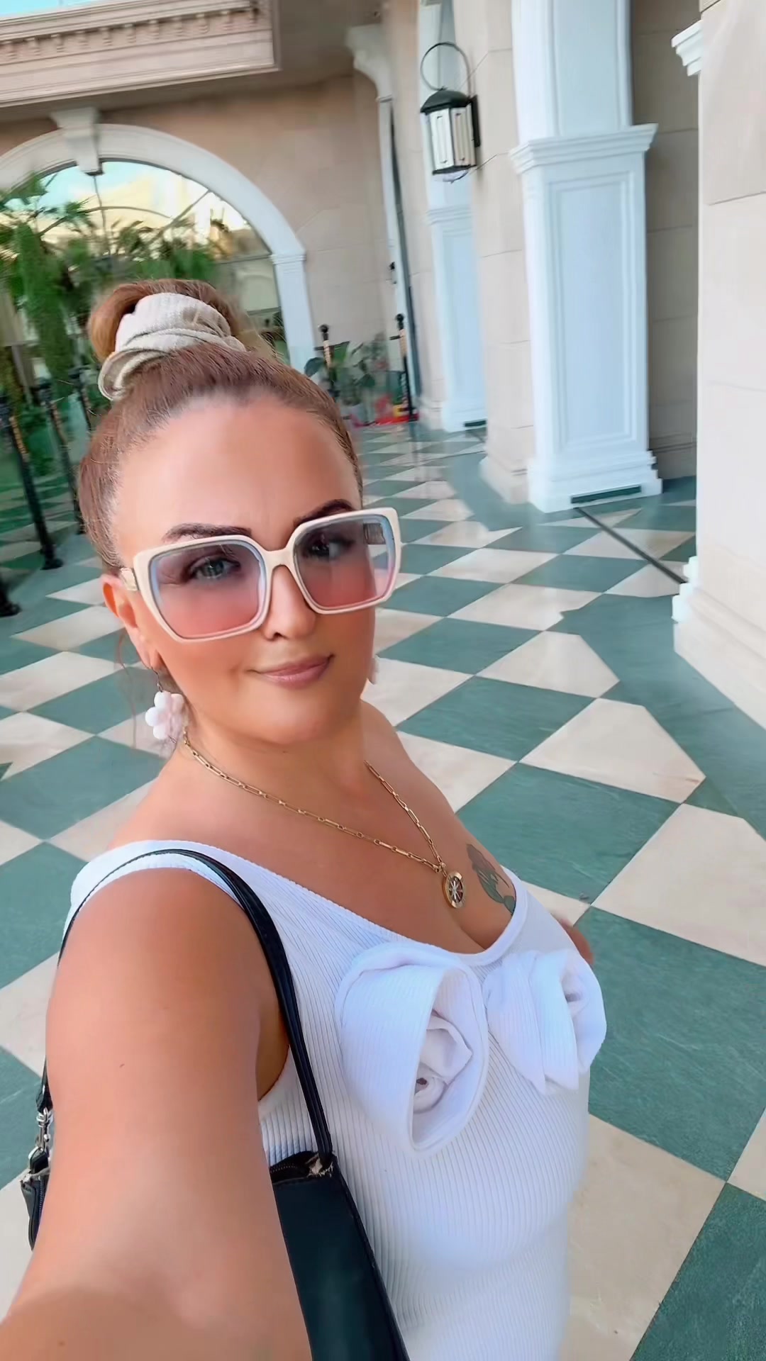 @g&uuml;lten &ouml;zkaya bodrum