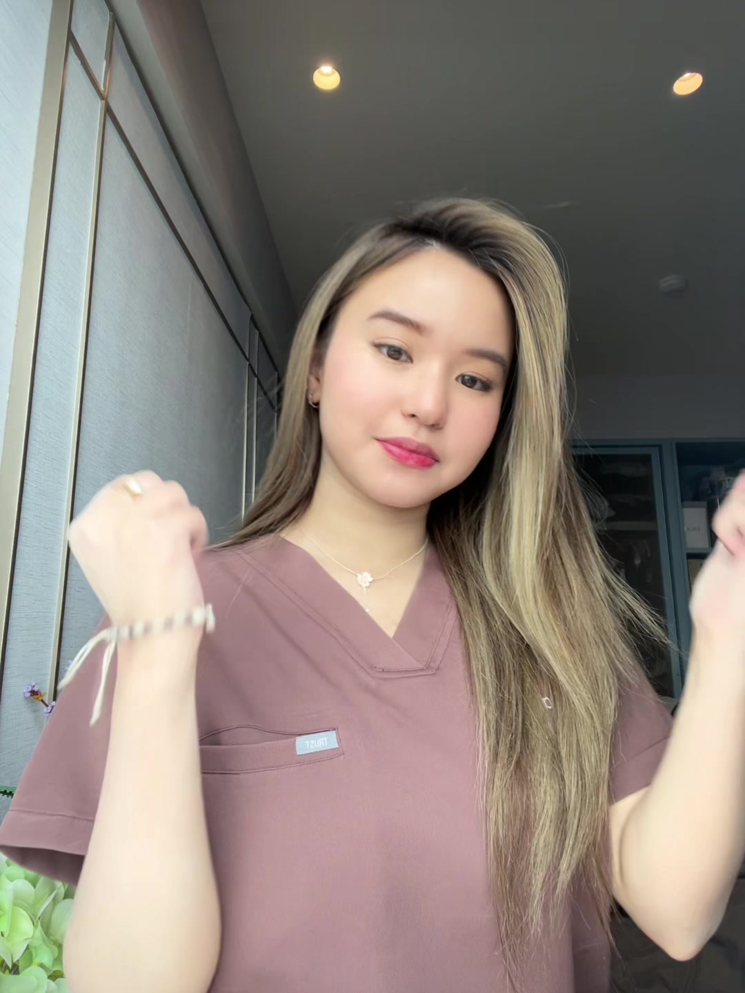 @hi