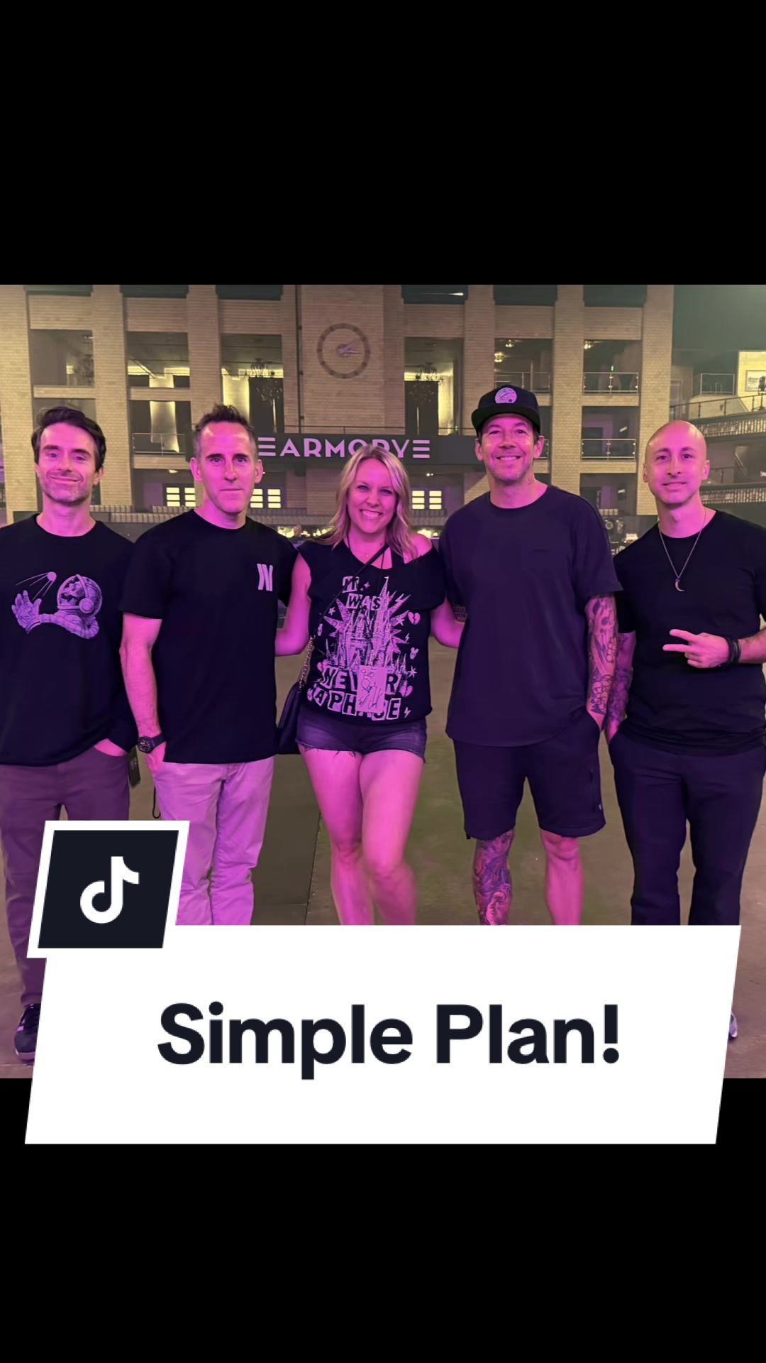 @Cortney Checks Out