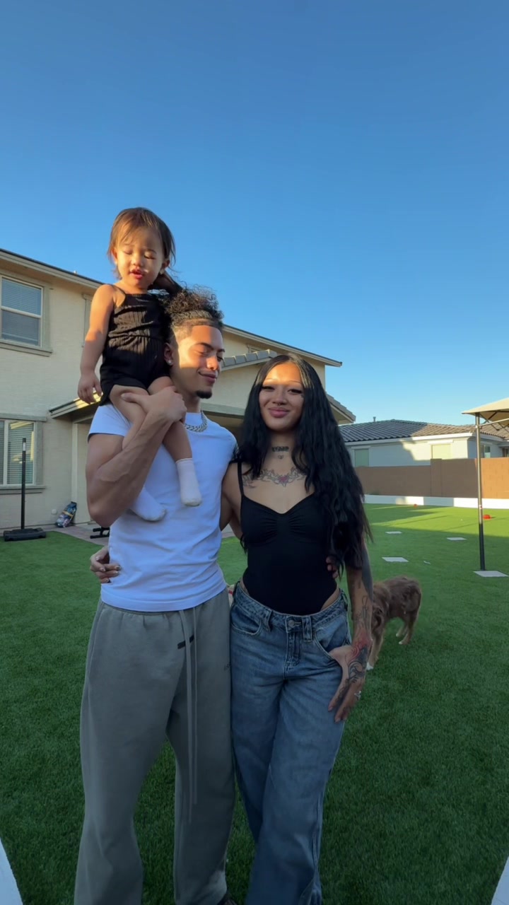 @TrendzFamilyOfficial