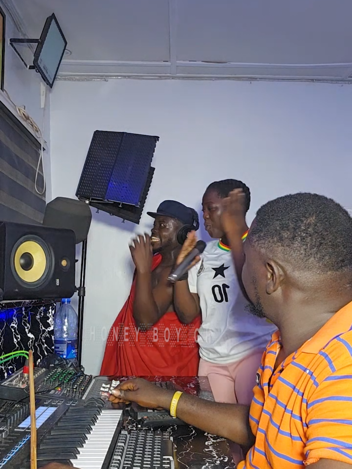 @HONEY BOY GH