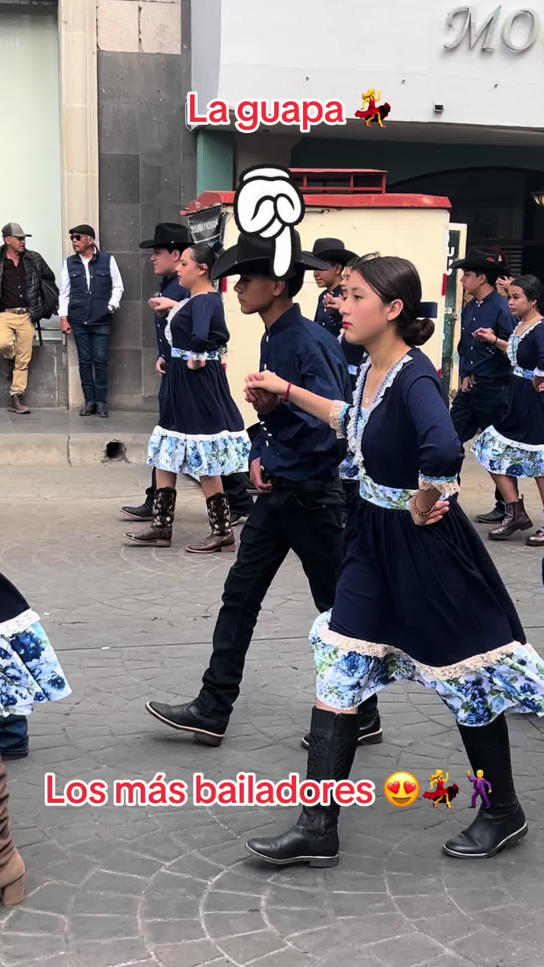 @Neyra Ch&aacute;vez