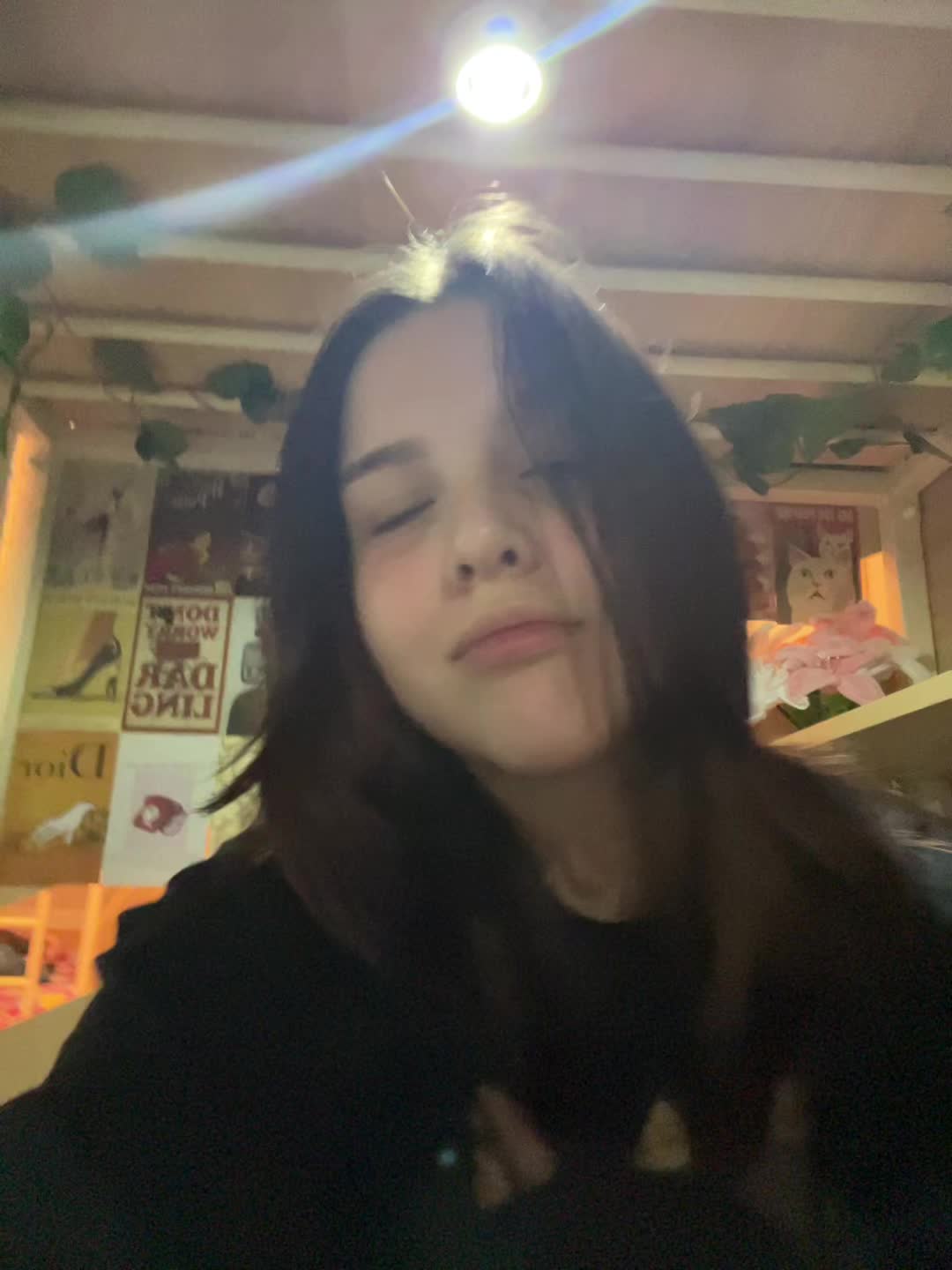 @мила