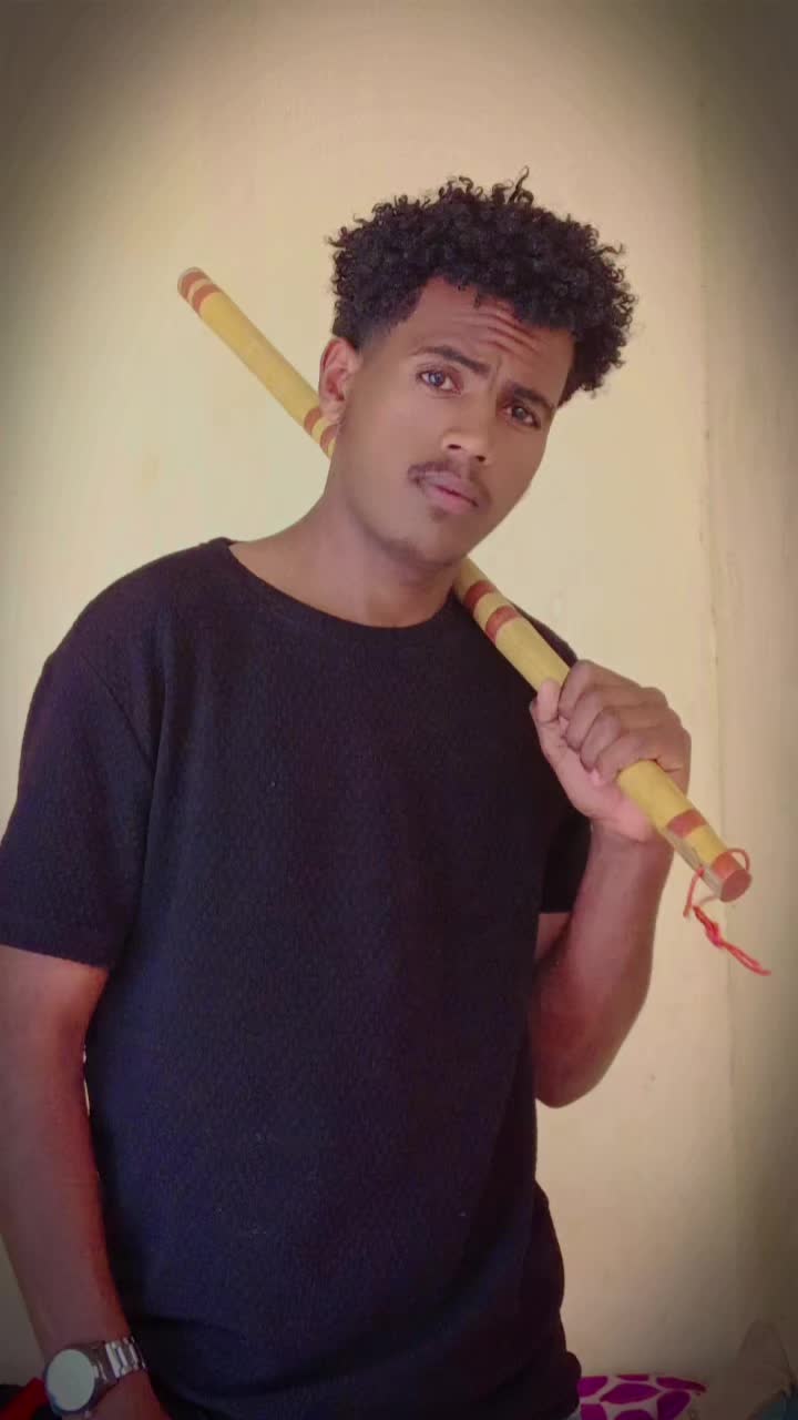 @Ebisalal