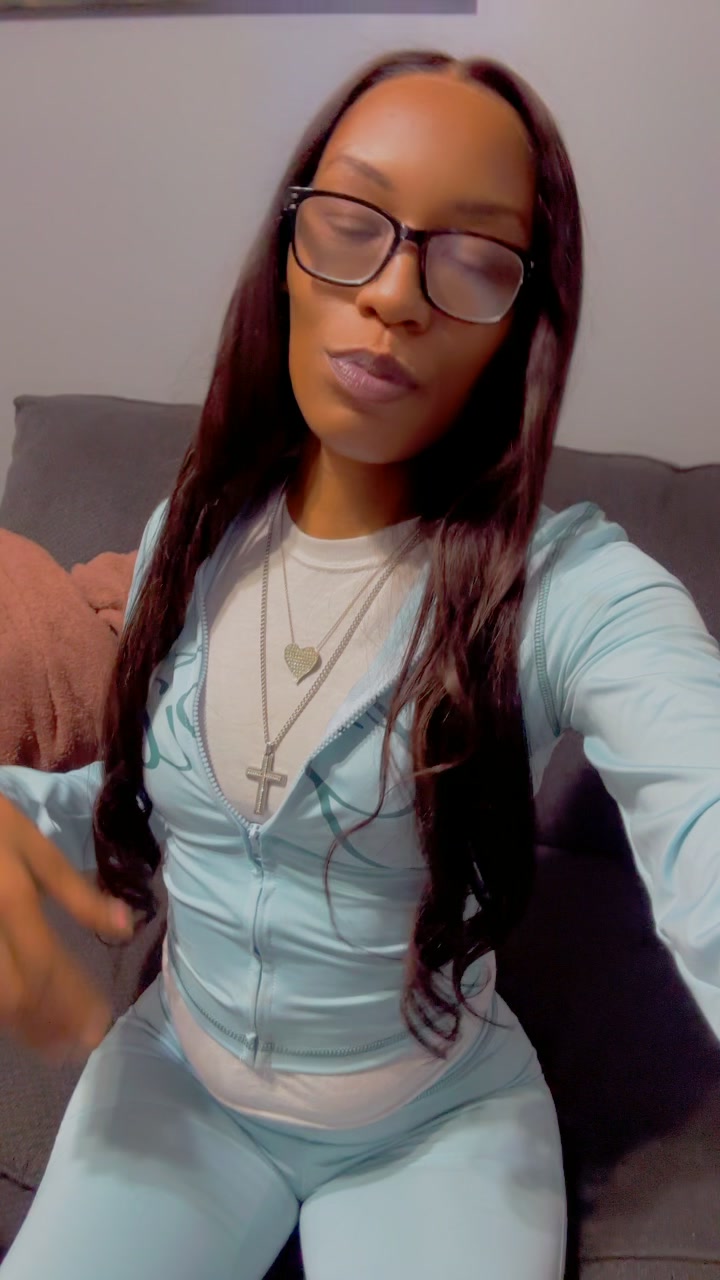 @Thatskinnygirltoya