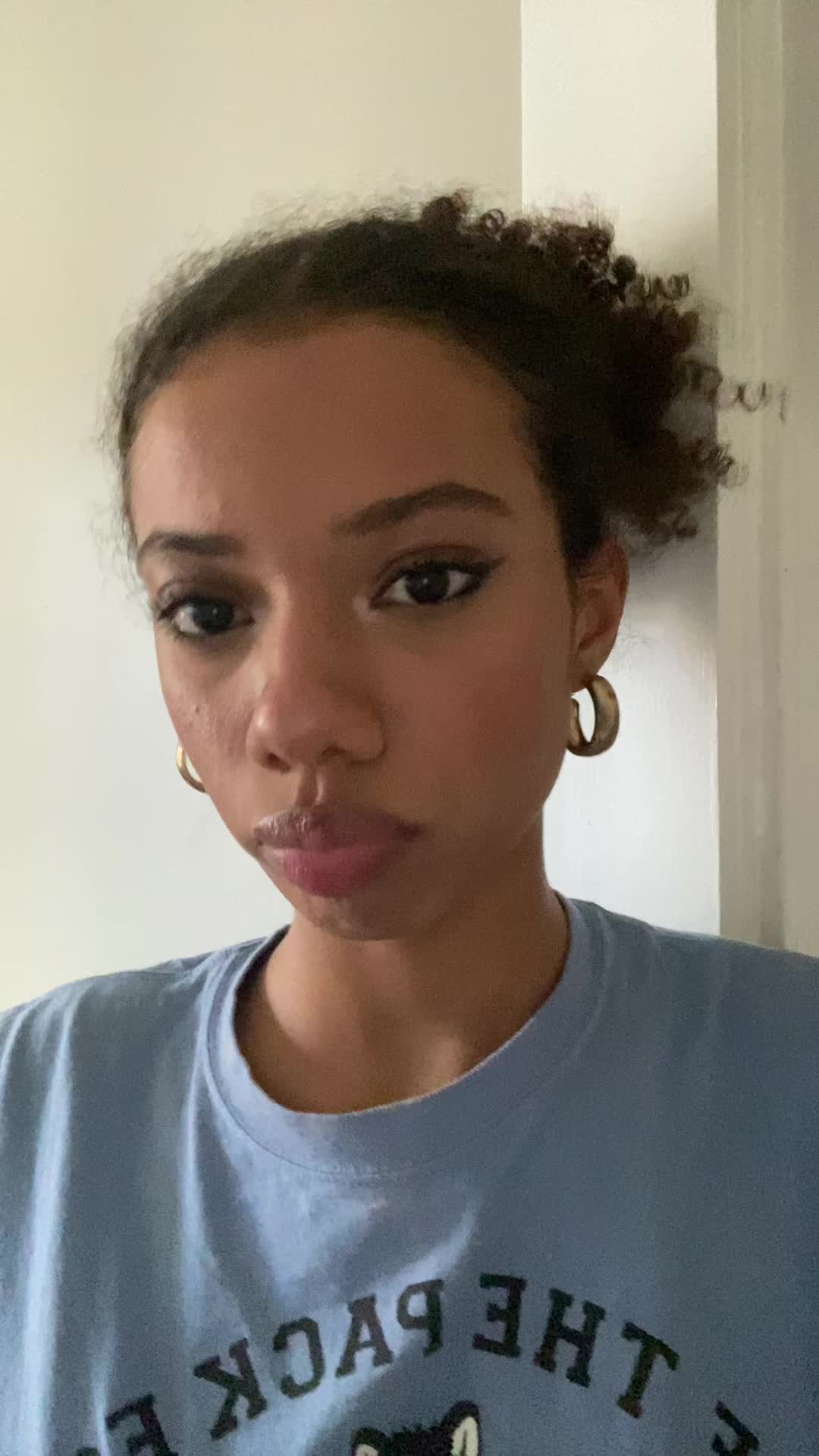 @Naima🫰🏼