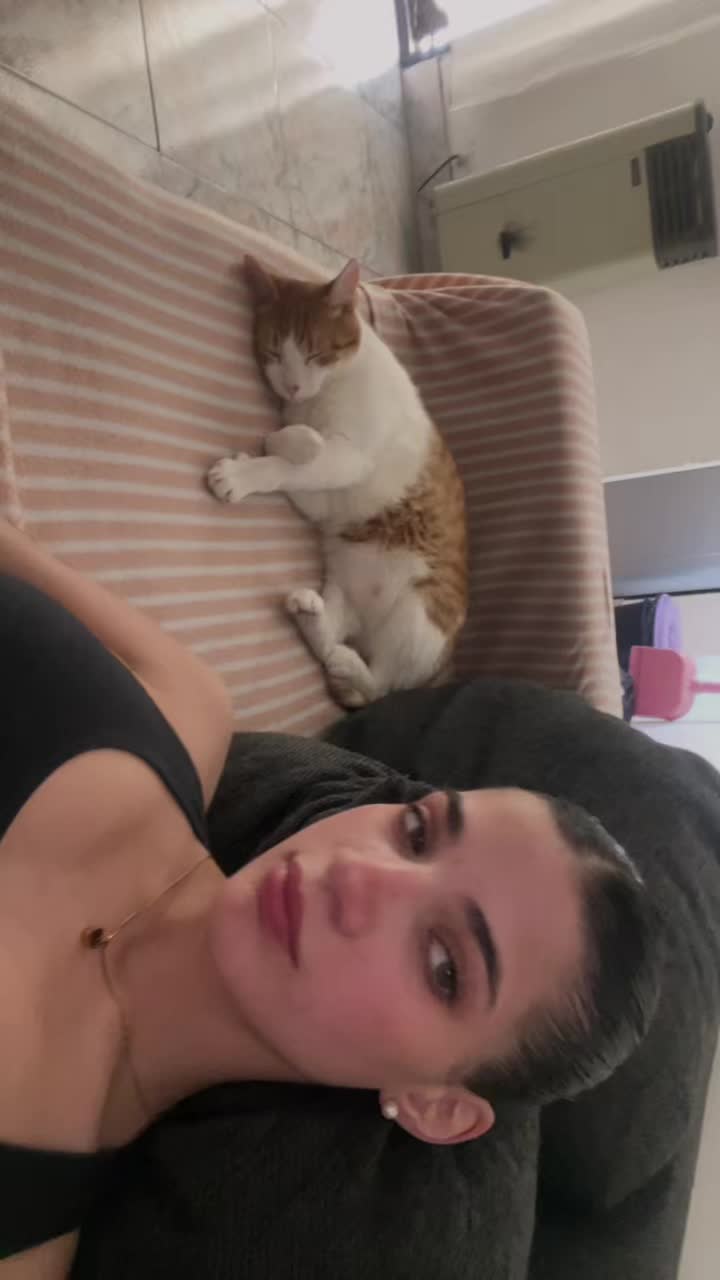@Abru