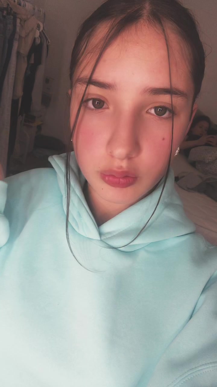@simayy.